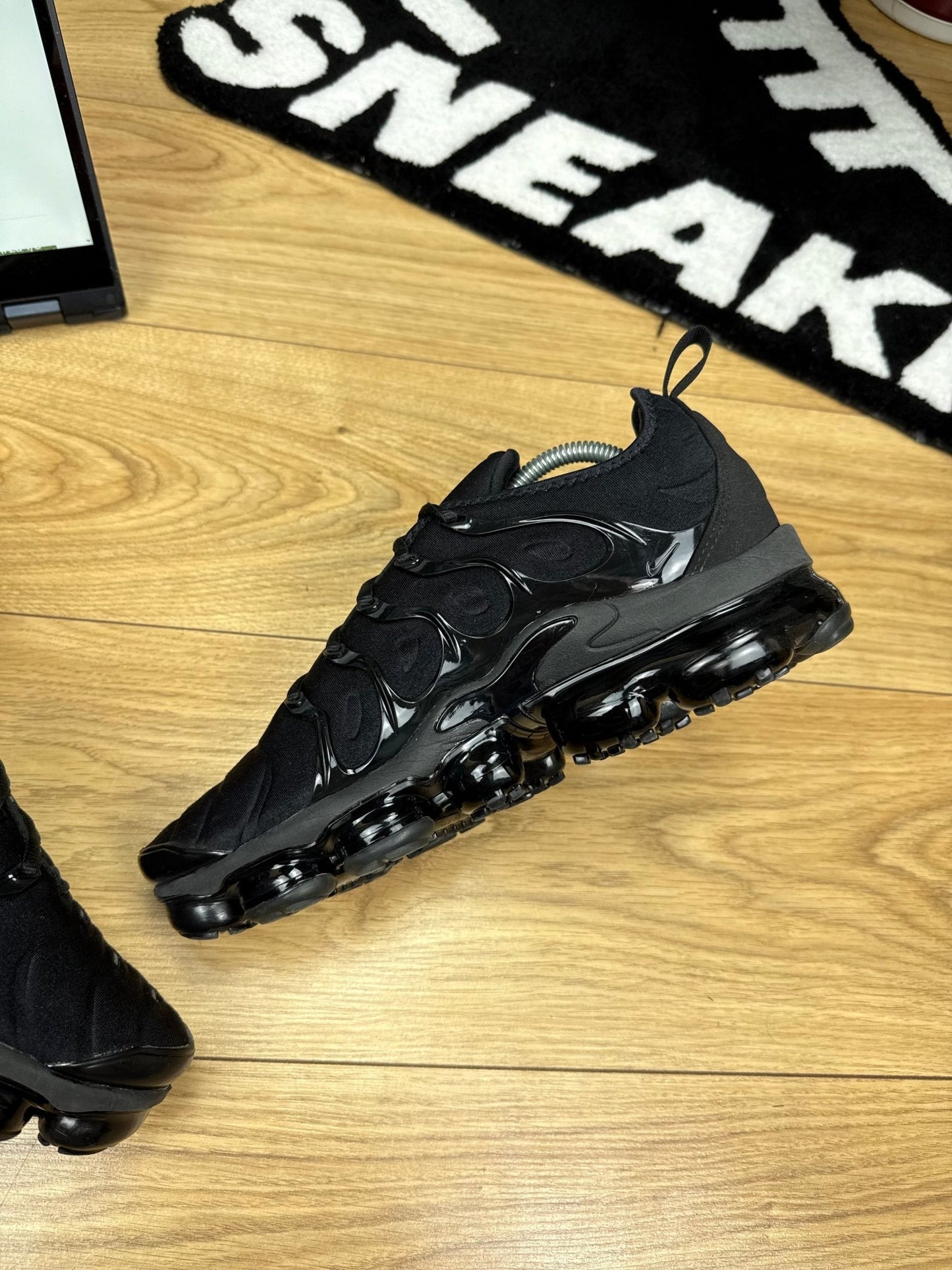 Nike Air Vapormax Plus (42.5)