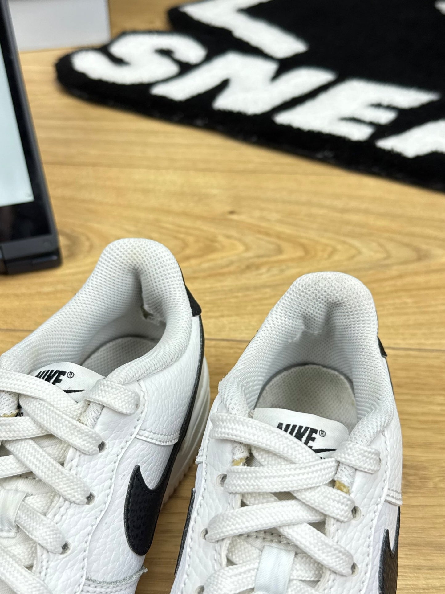 Nike Air Force 1 Low (36.5)