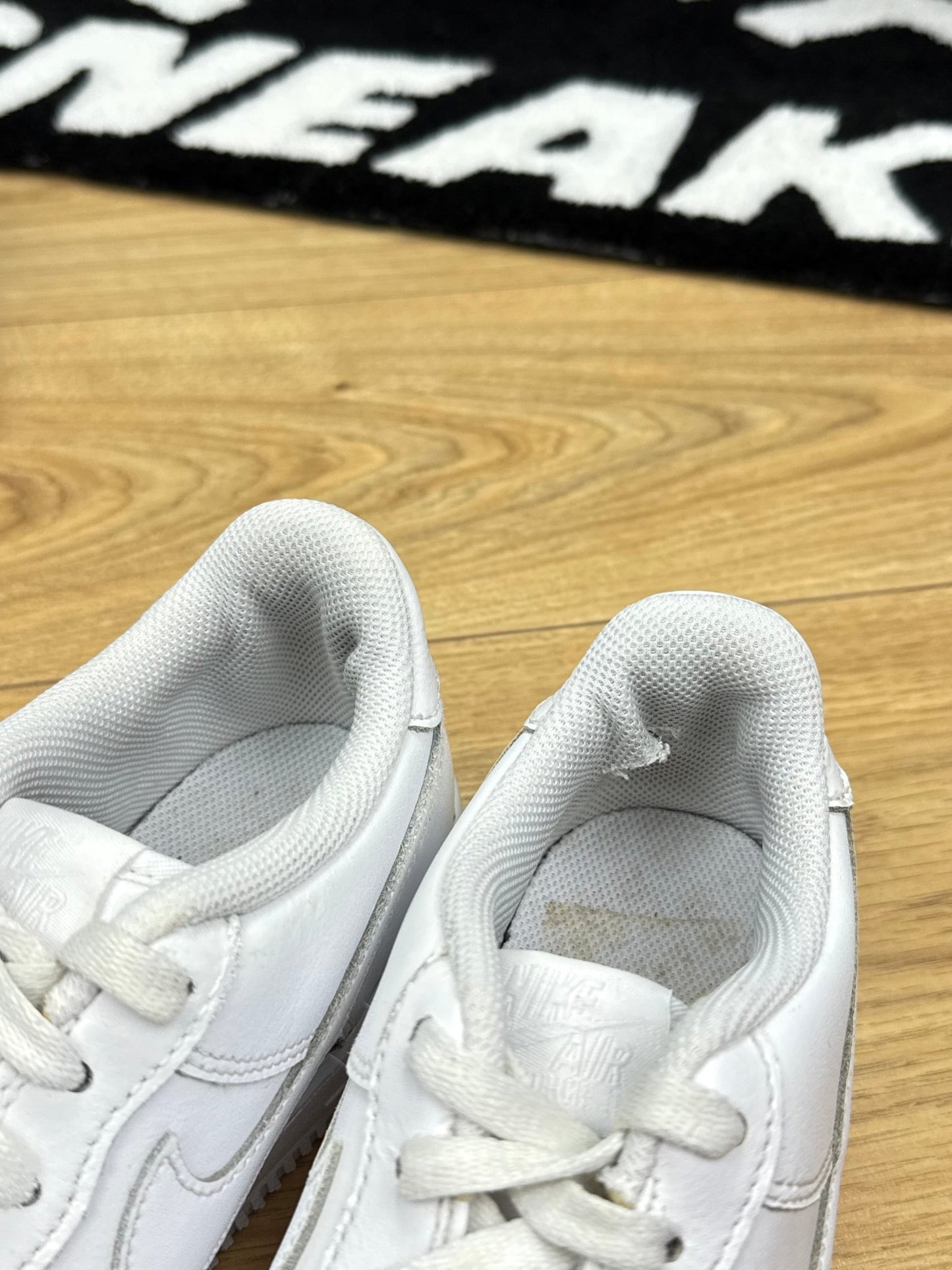 Nike Air Force 1 Low (40)