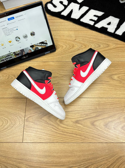 Nike Air Jordan 1 Mid (38)