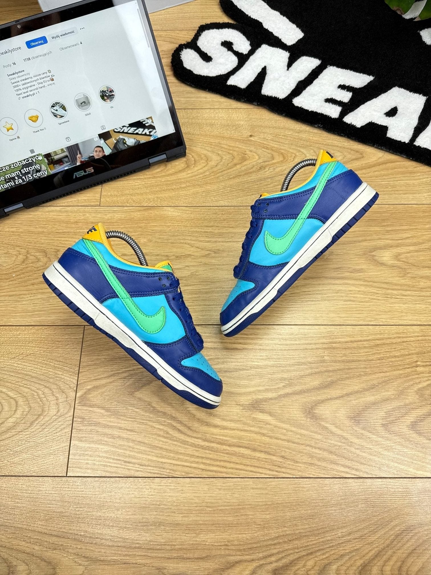 Nike Dunk Low All-Star 2023 — buty sportowe damskie w dobrym stanie rozmiar 37.5, widok z góry na wewnętrzną stronę butów