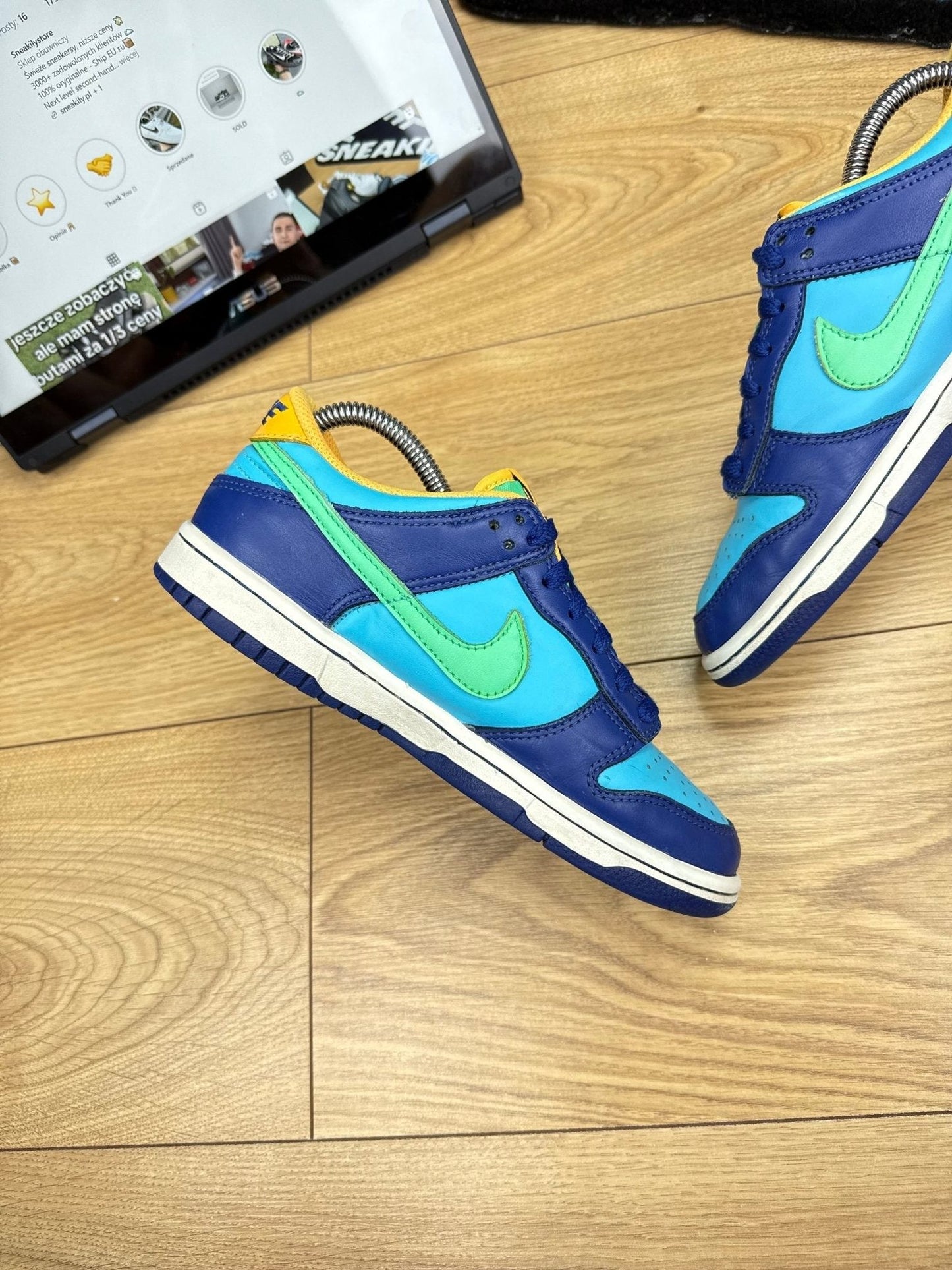 Nike Dunk Low All-Star 2023 — buty sportowe damskie w dobrym stanie rozmiar 37.5, wewnętrzny panel lewego buta
