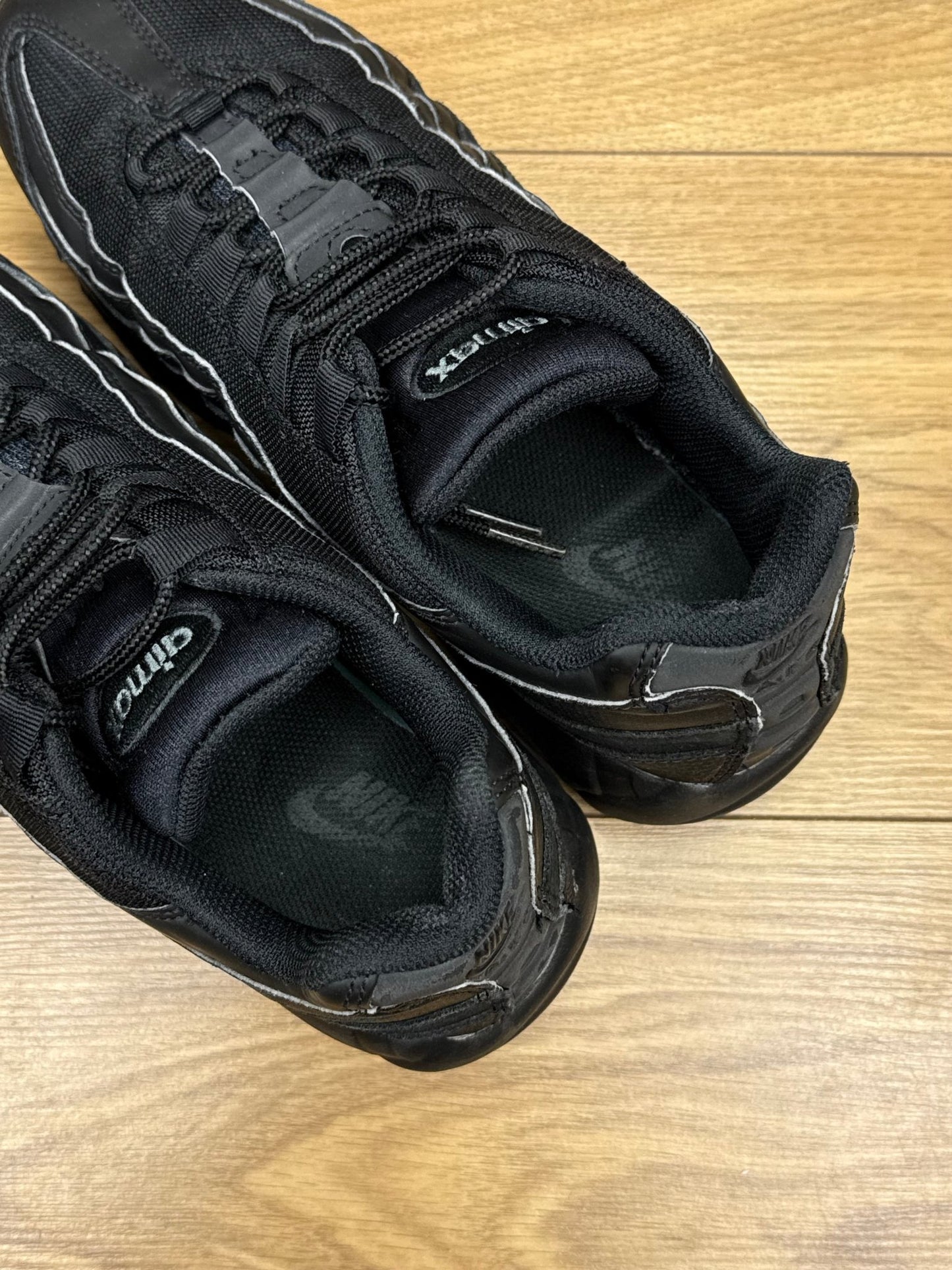 Nike Air Max 95 (42.5)