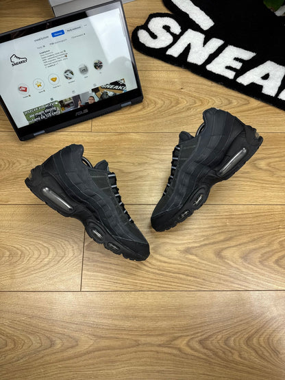 Nike Air Max 95 (42.5)