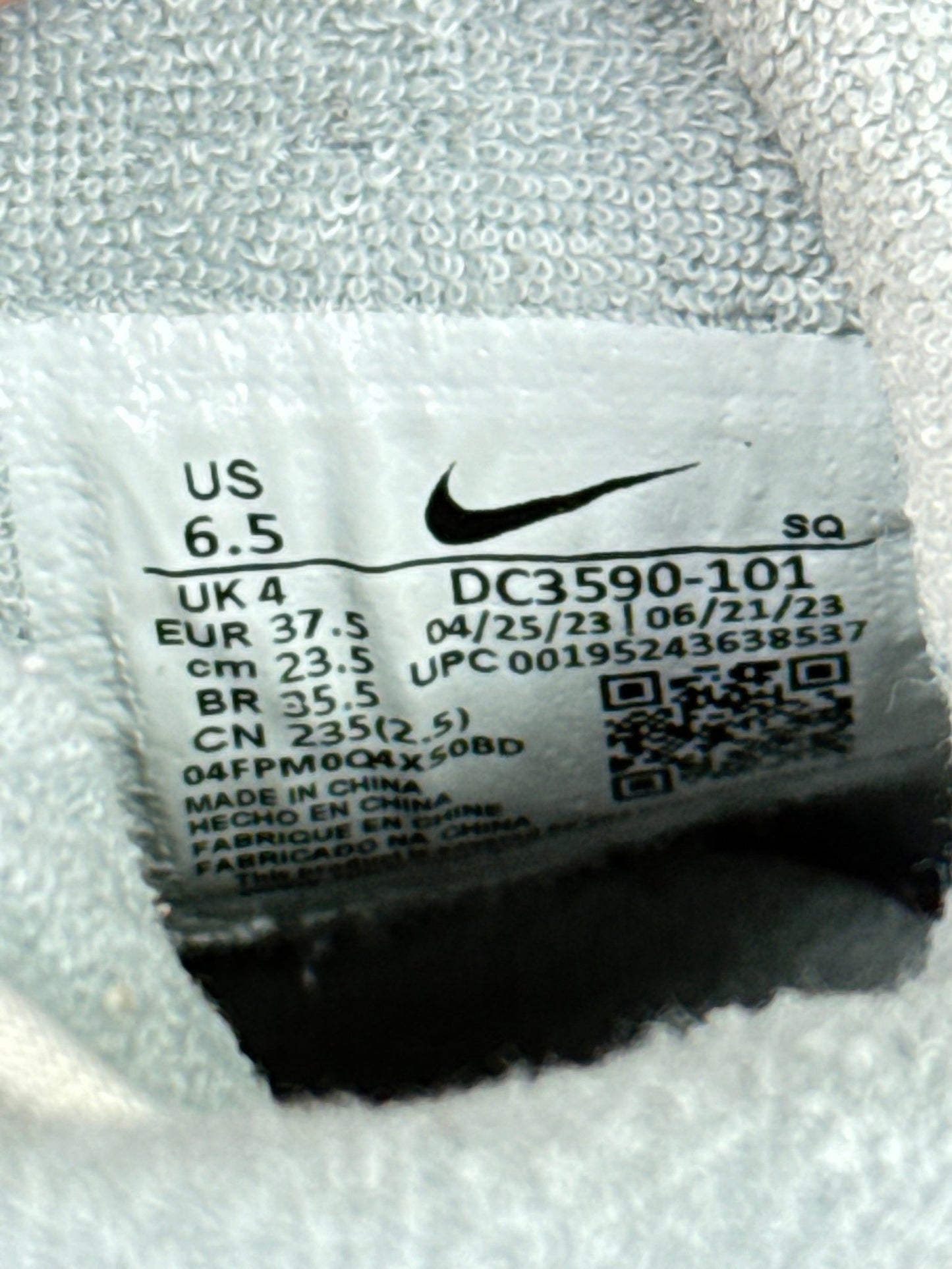 Nike Air Force 1 Mid (37.5)