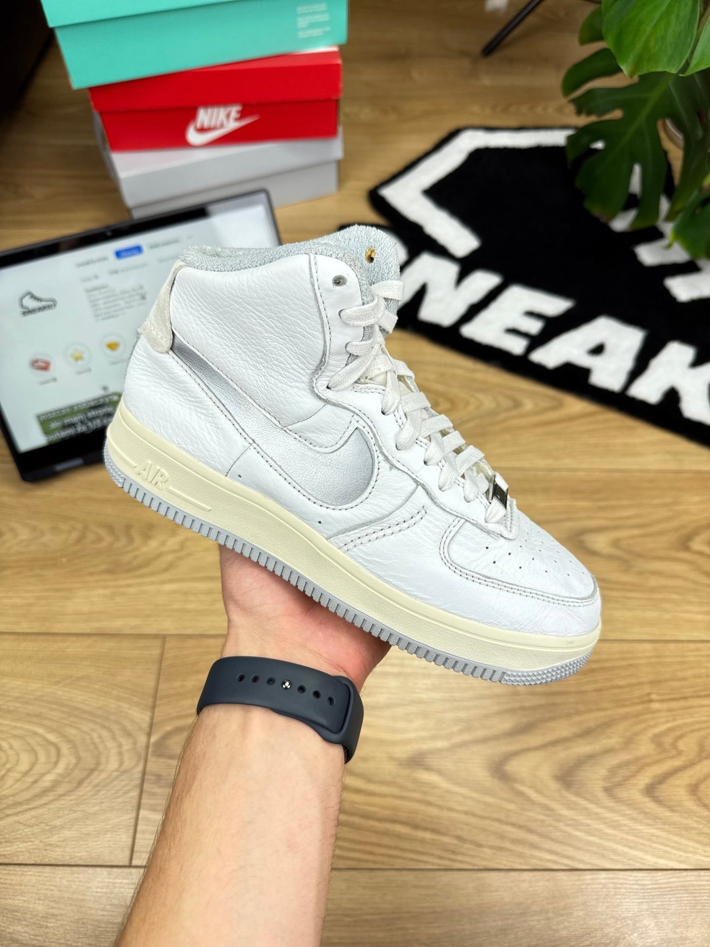 Nike Air Force 1 Mid (37.5)