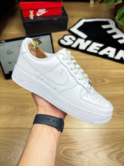 Nike Air Force 1 Low (40)