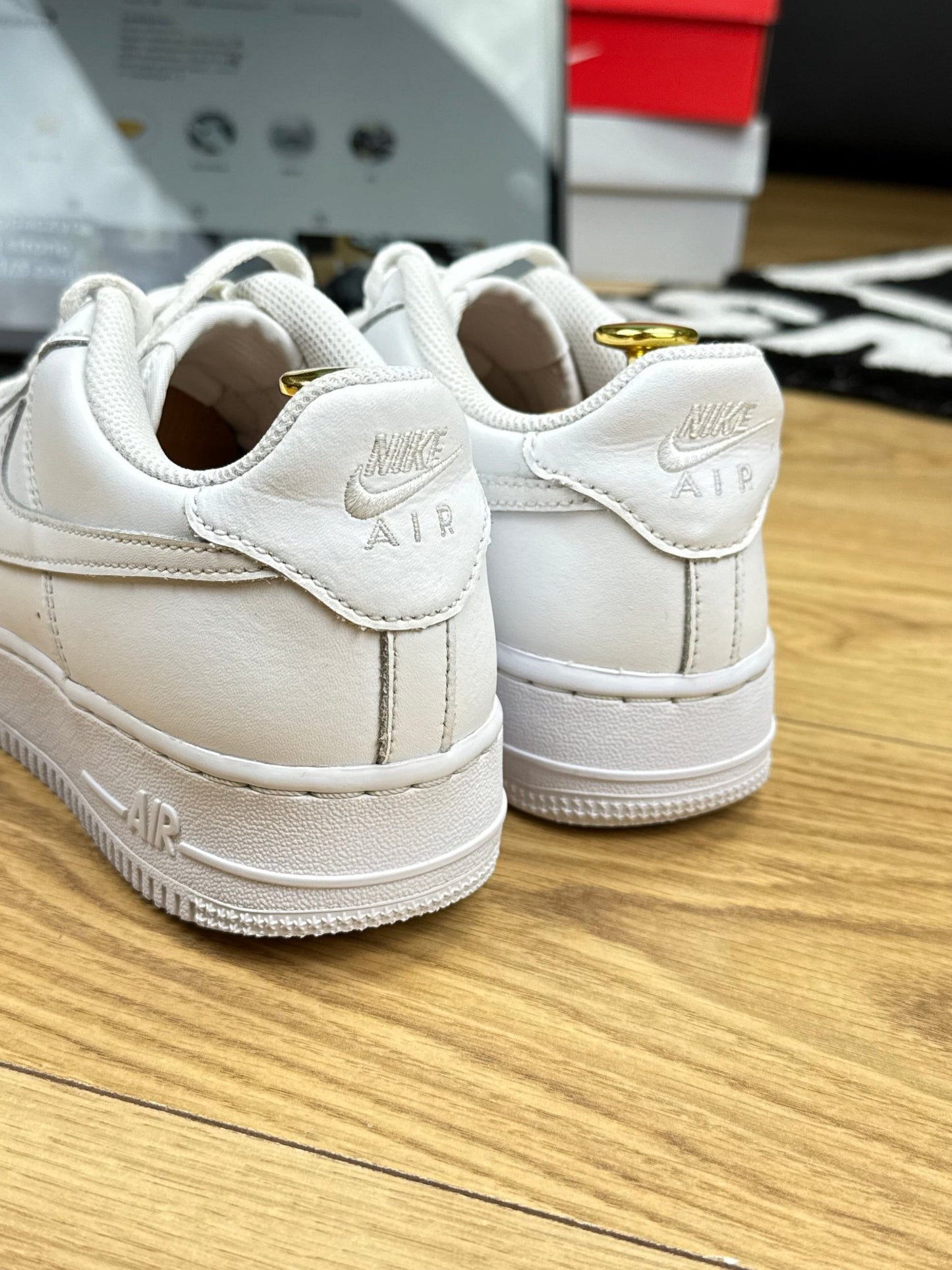 Nike Air Force 1 Low (38.5)