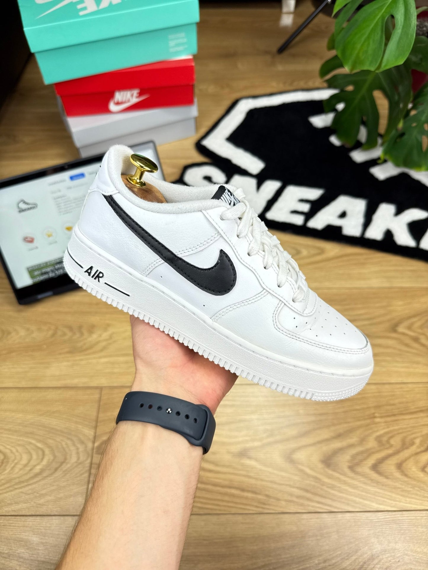 Nike Air Force 1 Low (38.5)