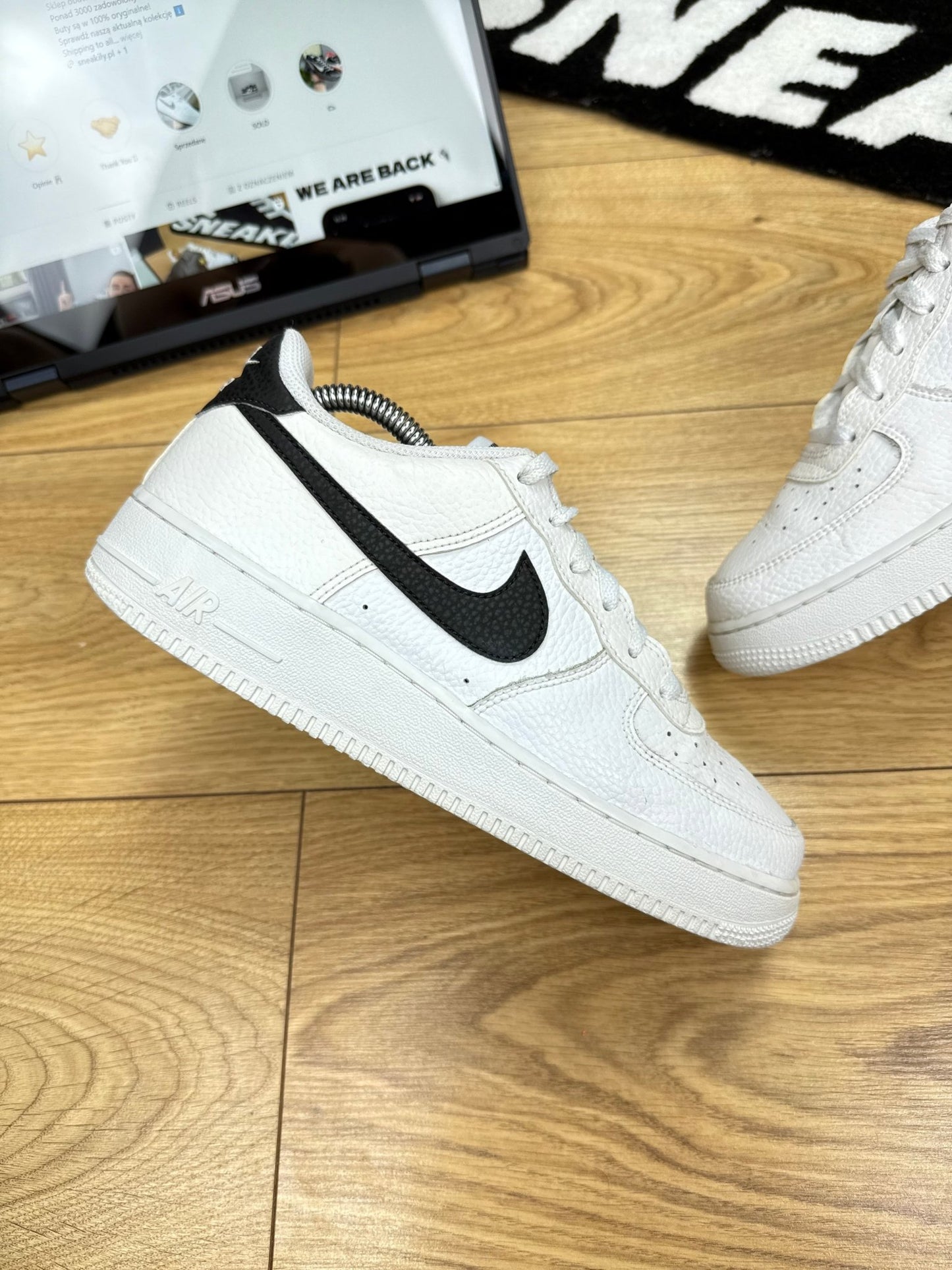 Nike Air Force 1 Low (40)