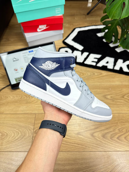 Nike Air Jordan 1 Mid (45)