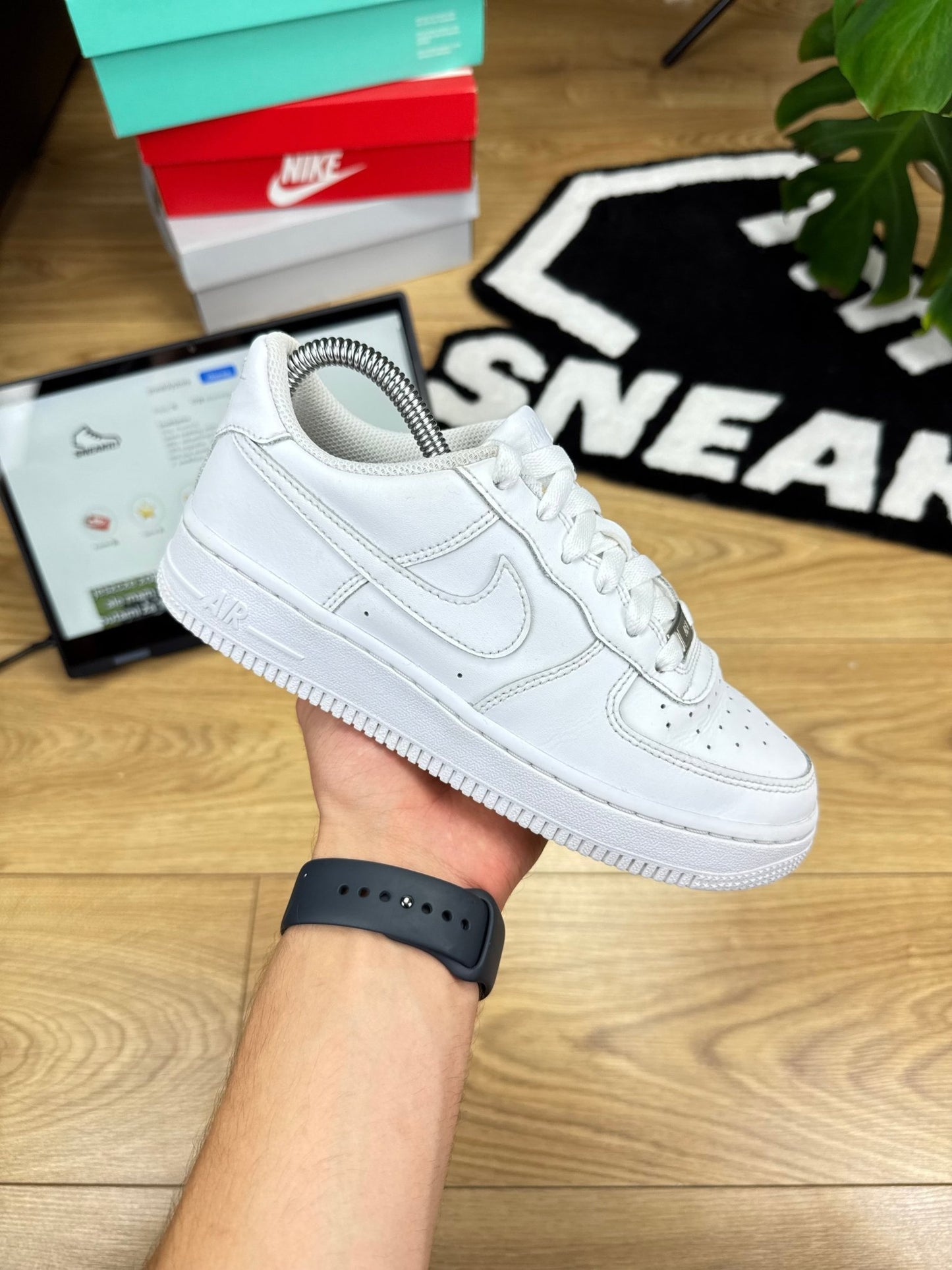 Nike Air Force 1 Low (36.5)