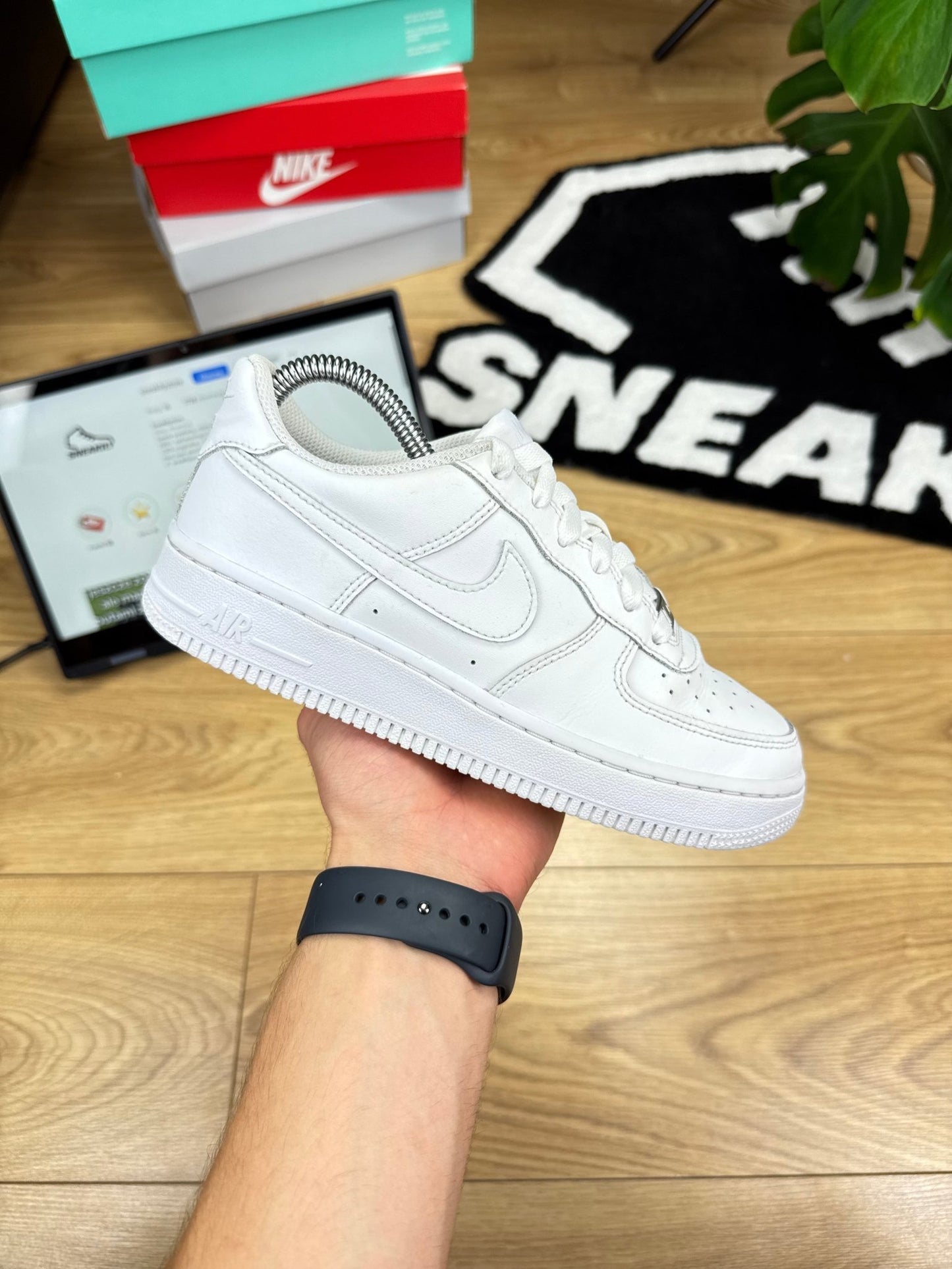 Nike Air Force 1 Low (36.5)