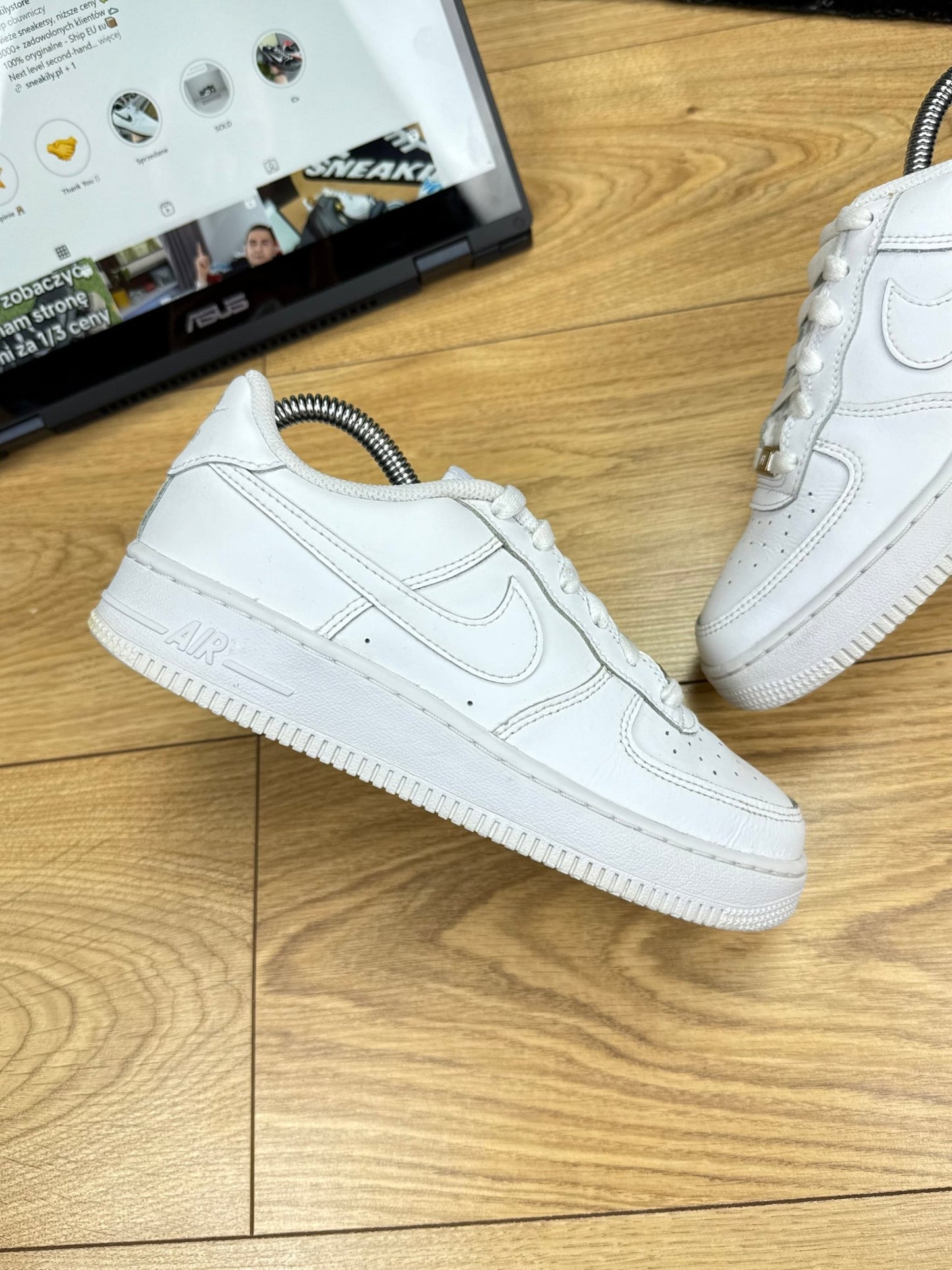 Nike Air Force 1 Low (37.5)
