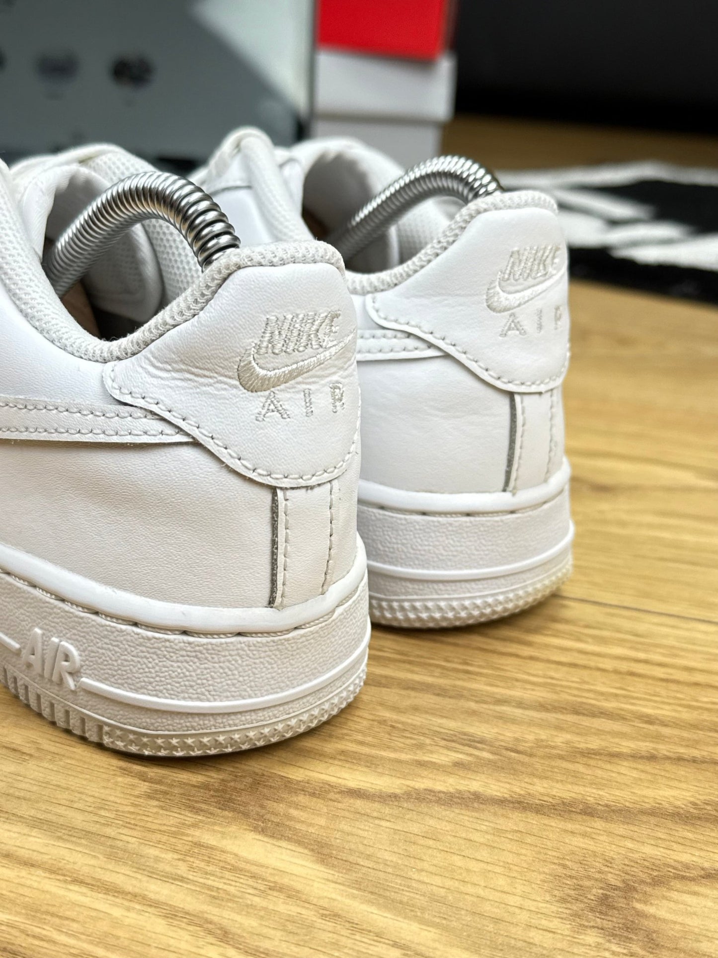 Nike Air Force 1 Low (37.5)