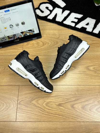 Nike Air Max 95 (40)