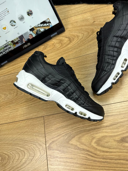 Nike Air Max 95 (40)