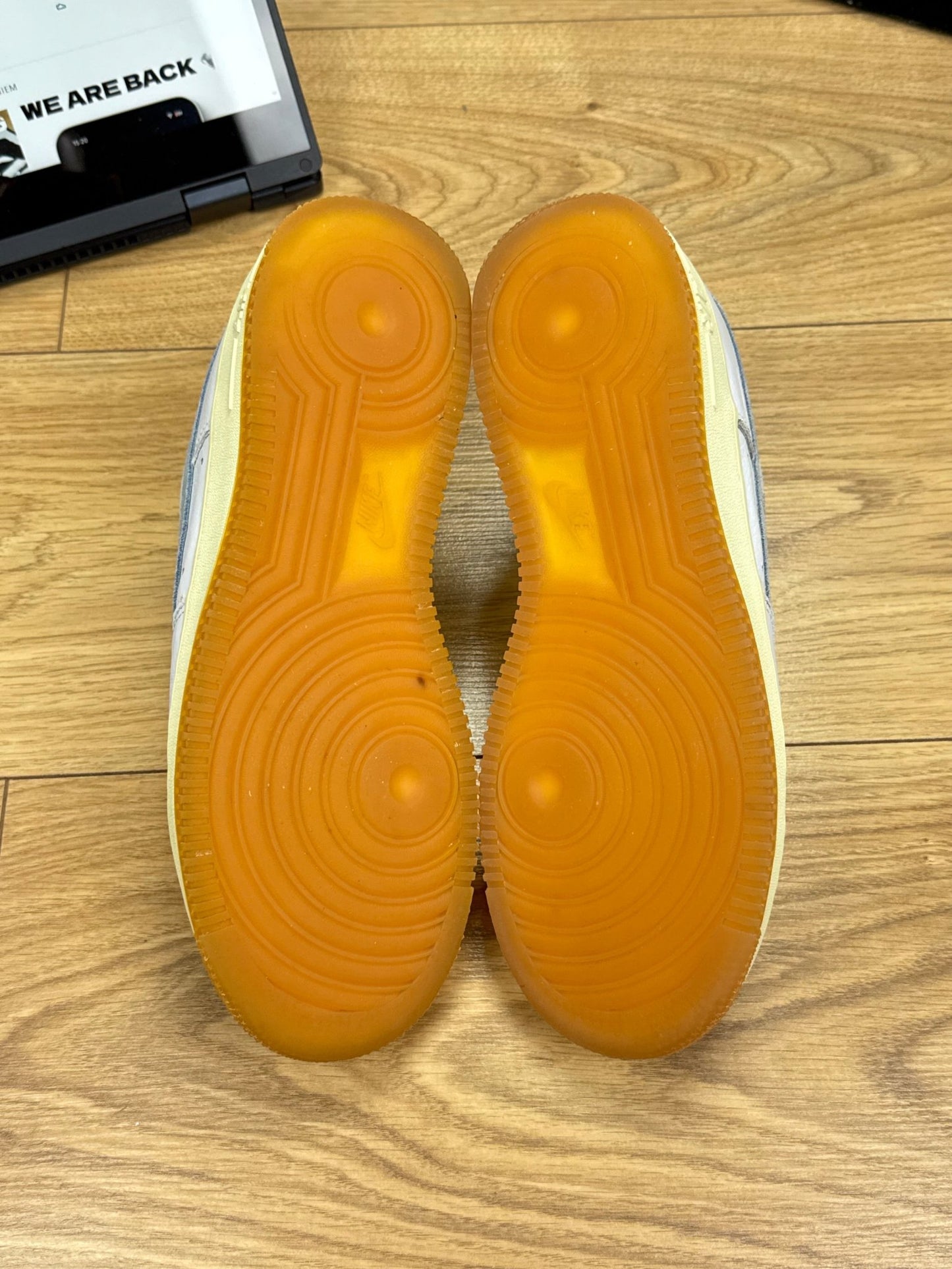 Nike Air Force 1 Low (40)