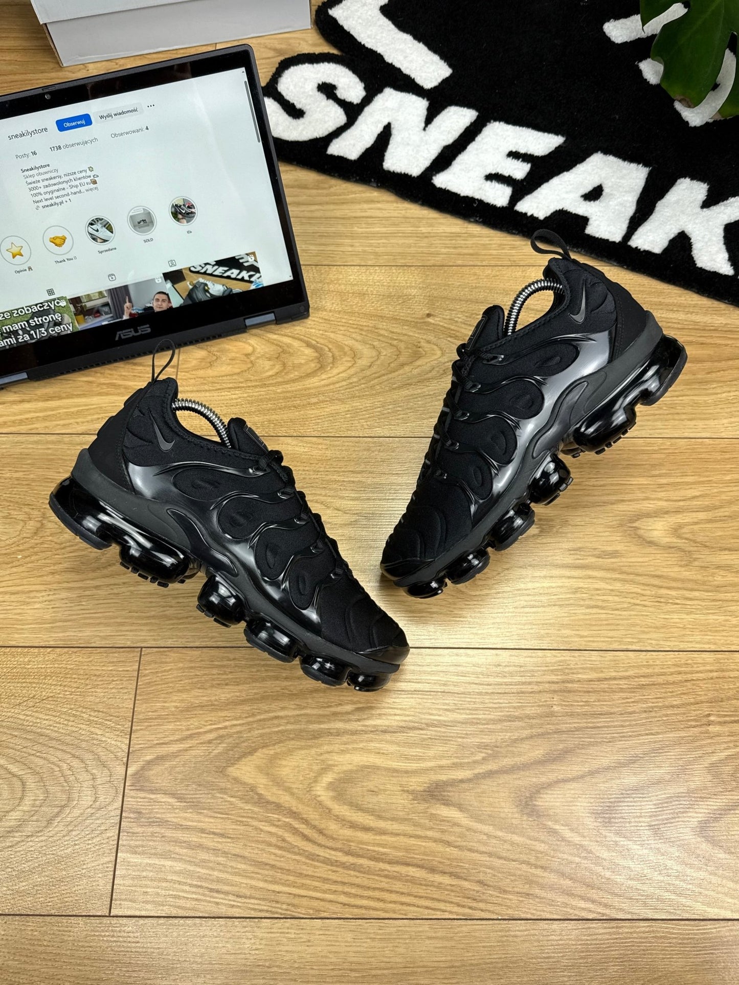 Nike Air Vapormax Plus (42)