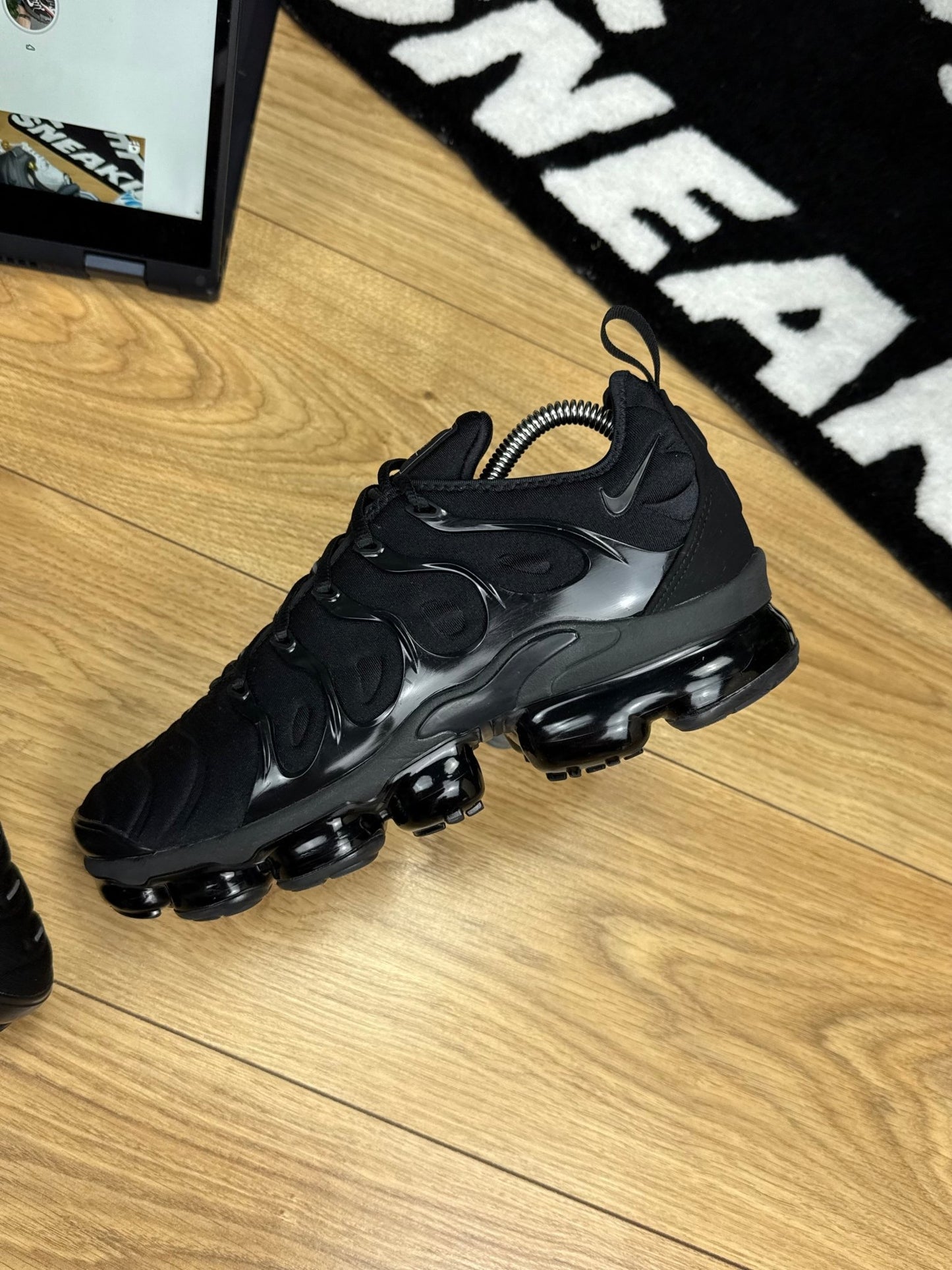 Nike Air Vapormax Plus (42)