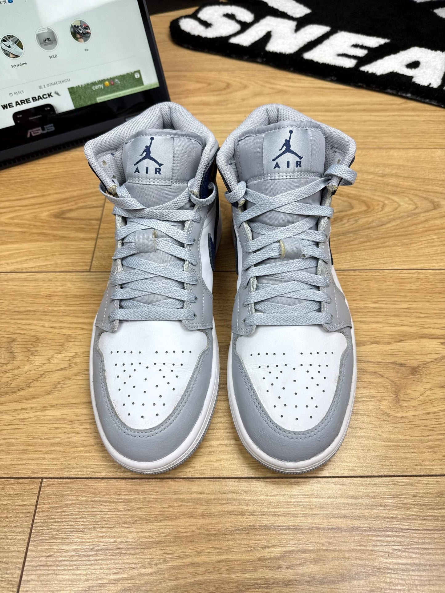 Nike Air Jordan 1 Mid (43)