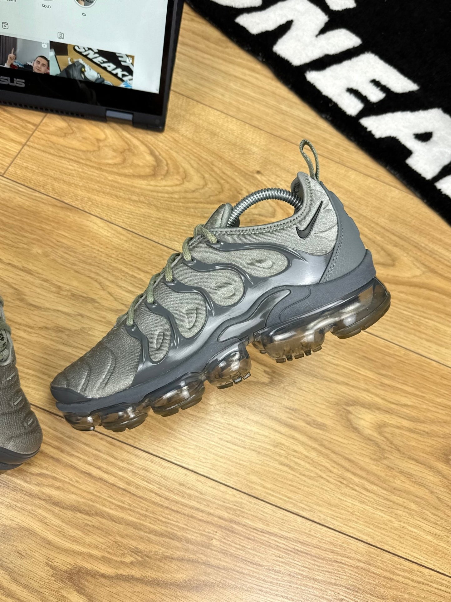 Nike Air Vapormax Plus (41)