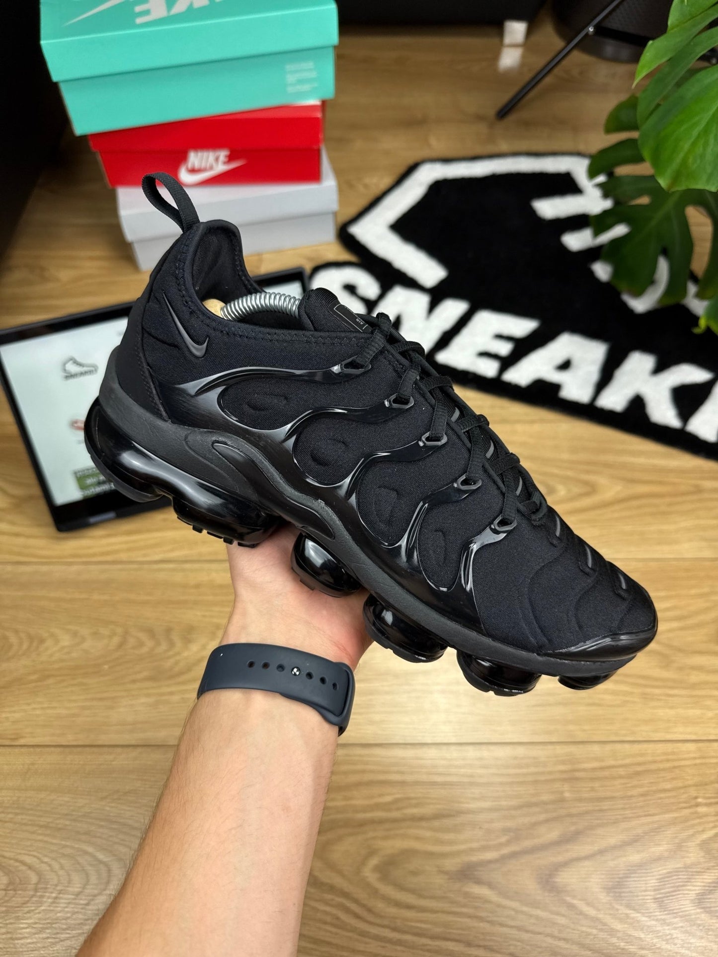 Nike Air Vapormax Plus (45)