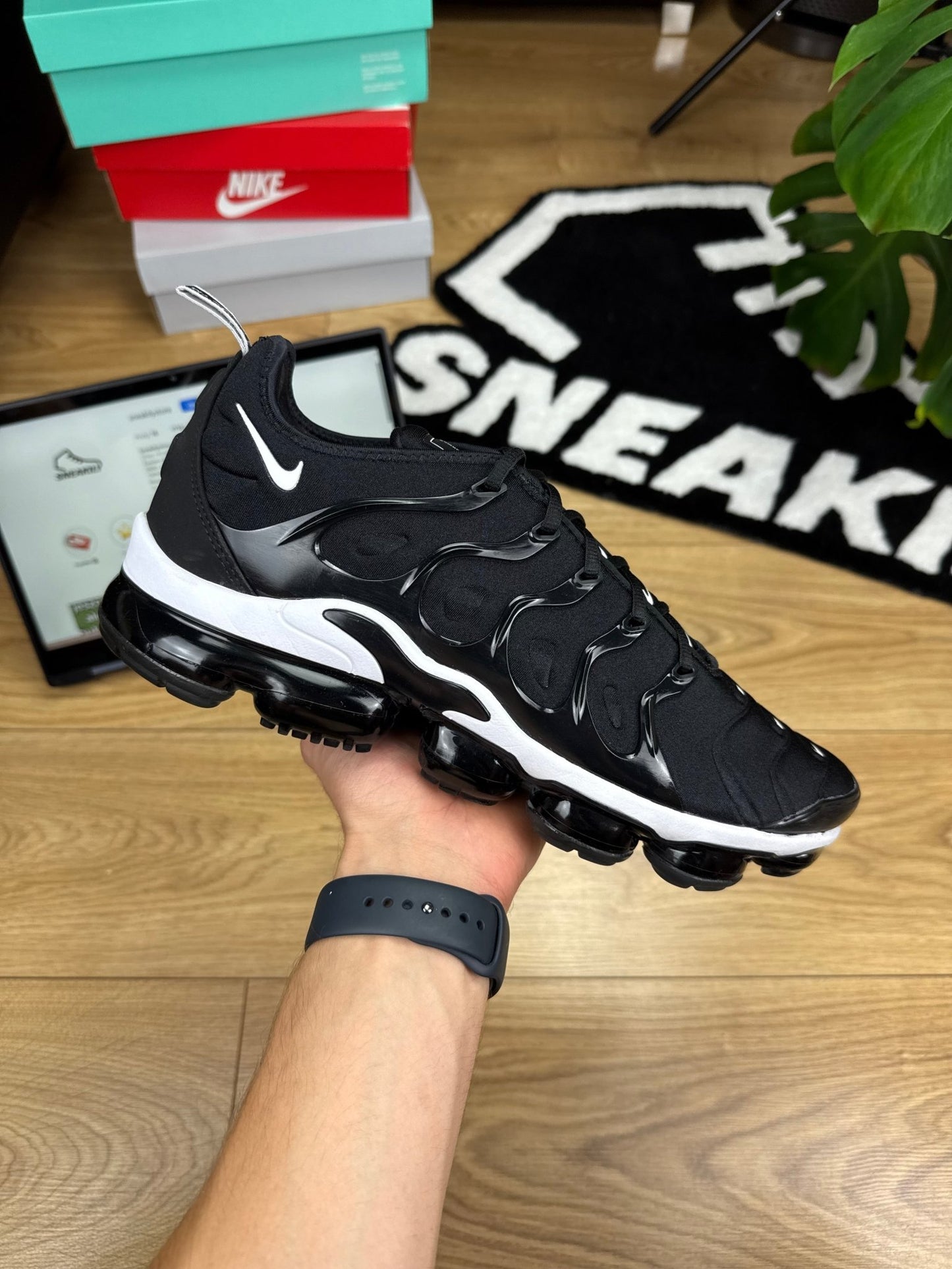Nike Air Vapormax Plus (46)