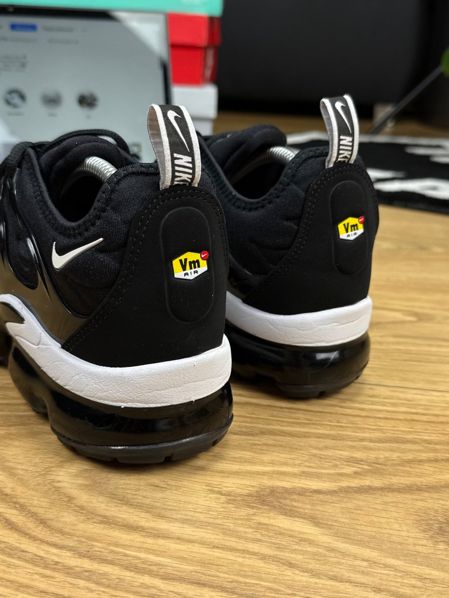Nike Air Vapormax Plus (44)