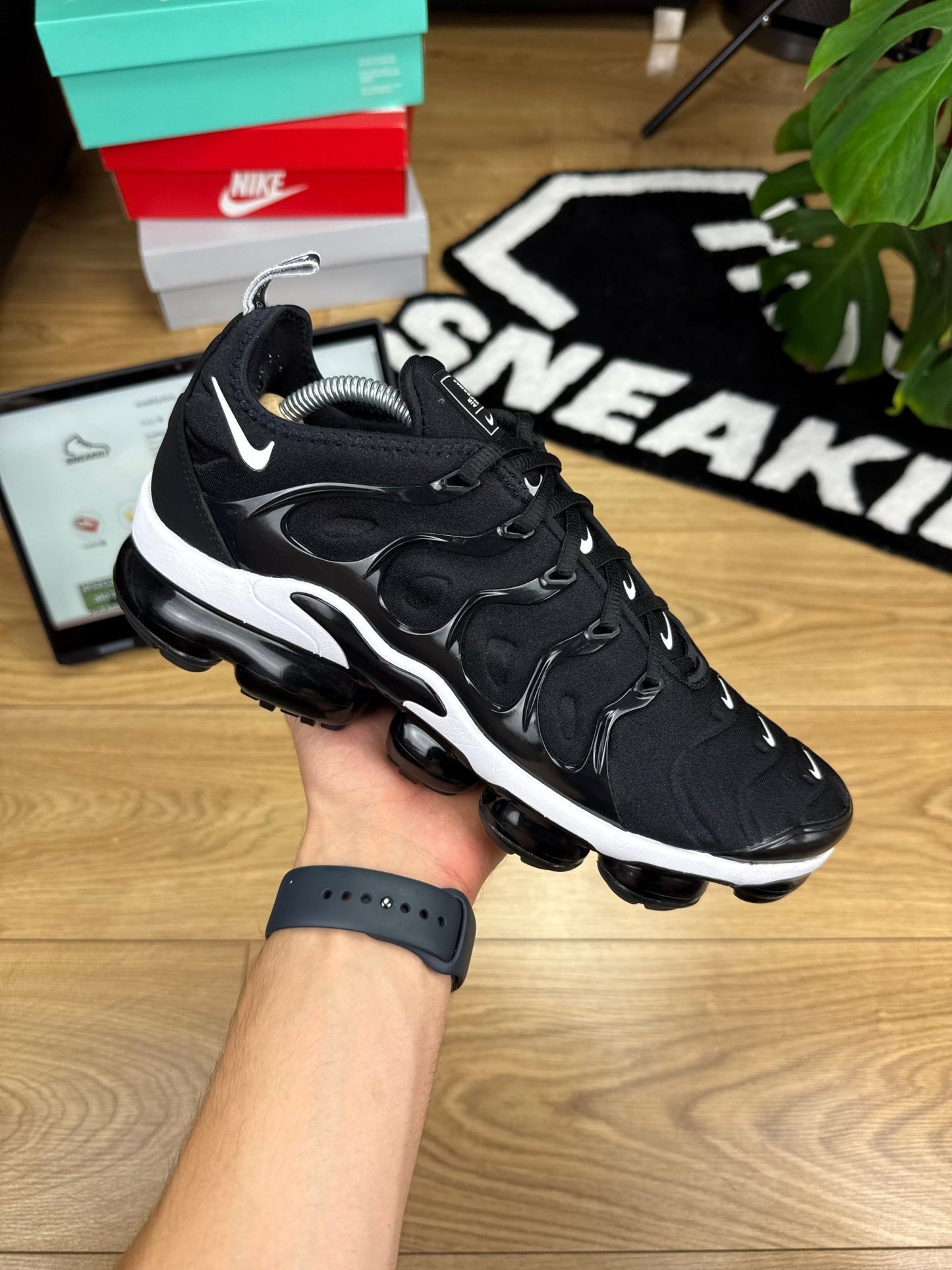 Nike Air Vapormax Plus (44)