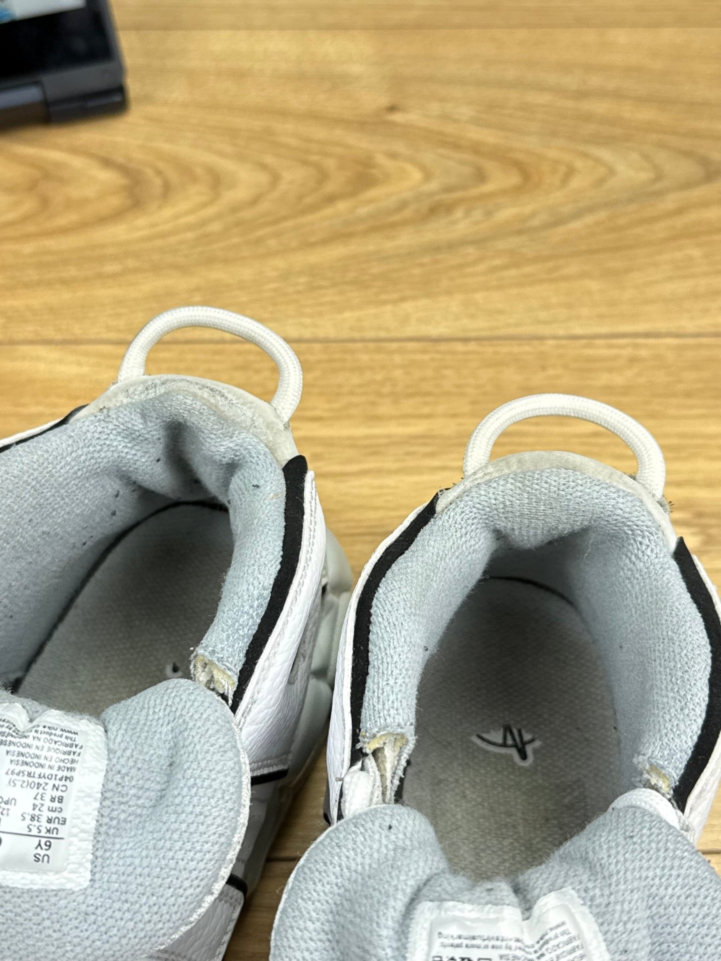 Nike Air More Uptempo 96 (38.5)