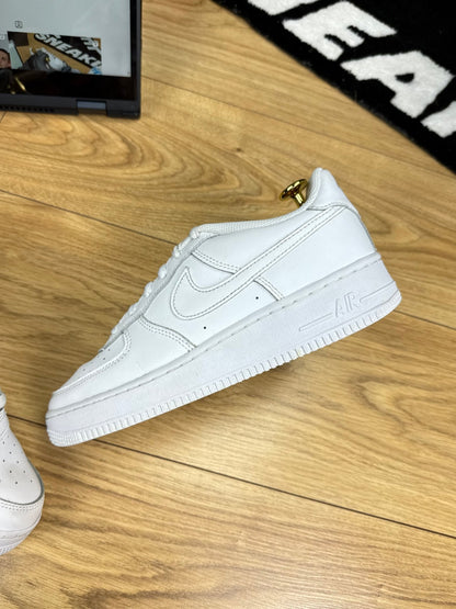 Nike Air Force 1 Low (38.5)