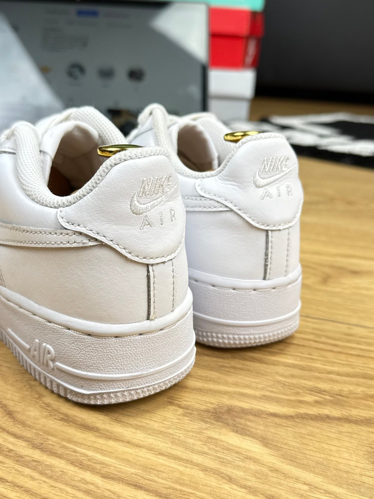 Nike Air Force 1 Low (38.5)