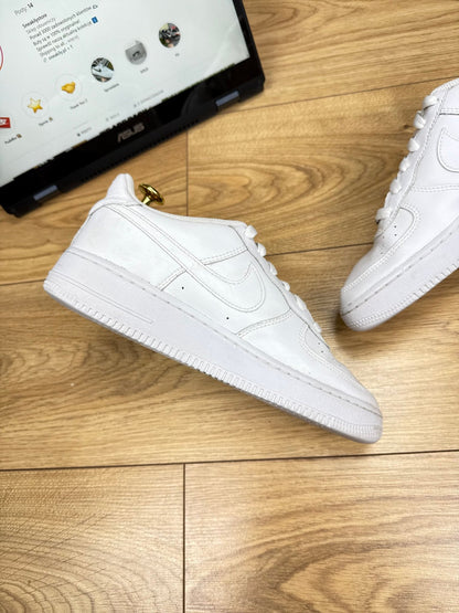 Nike Air Force 1 Low (38.5)