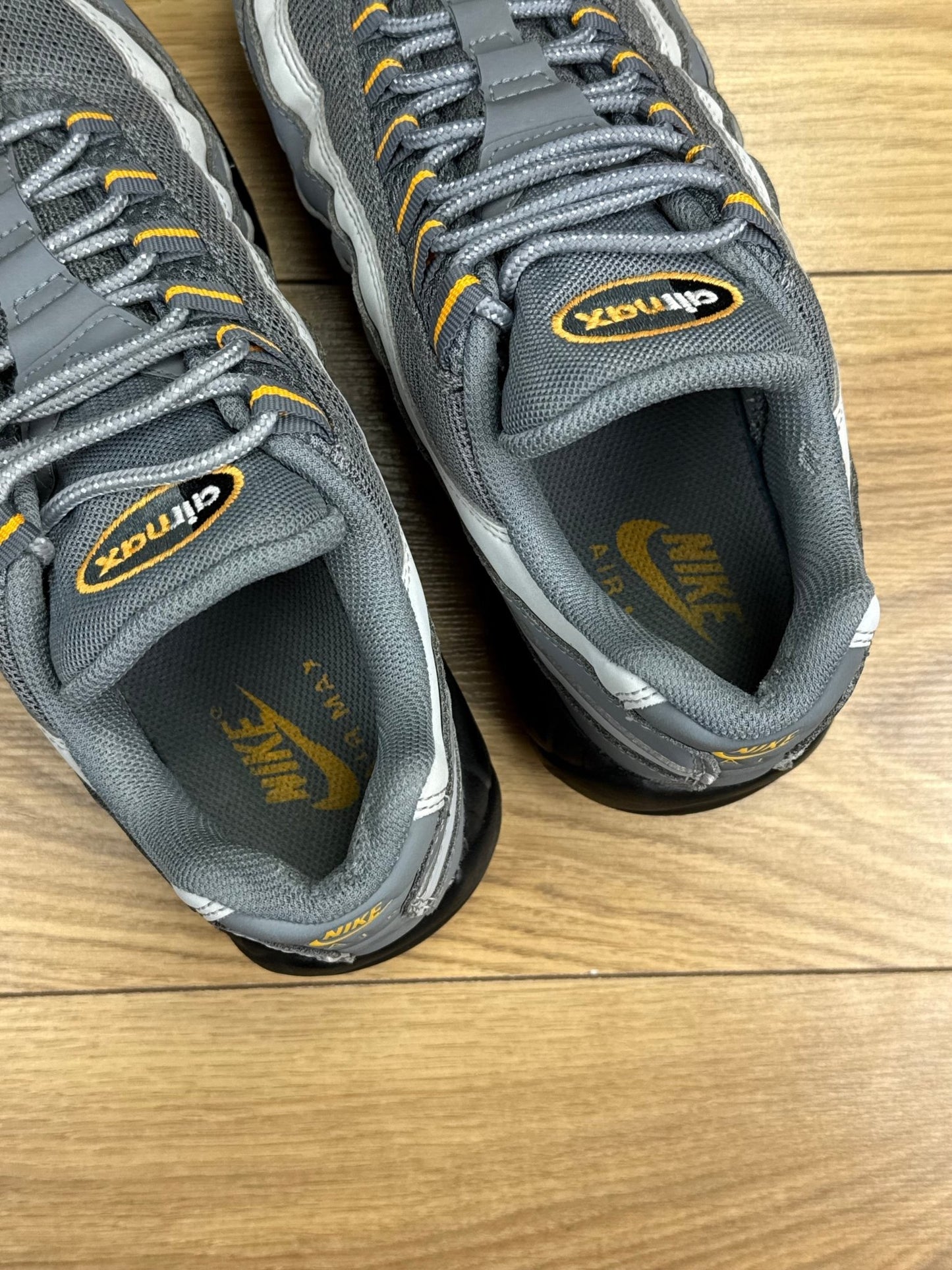 Nike Air Max 95 (42.5)