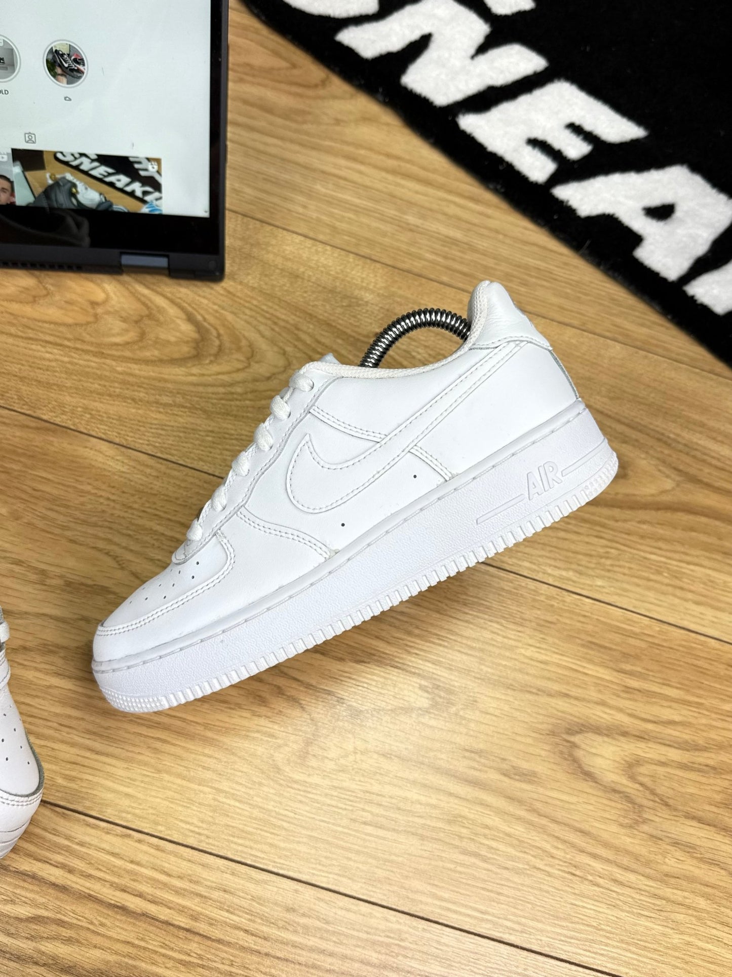 Nike Air Force 1 Low (38.5)