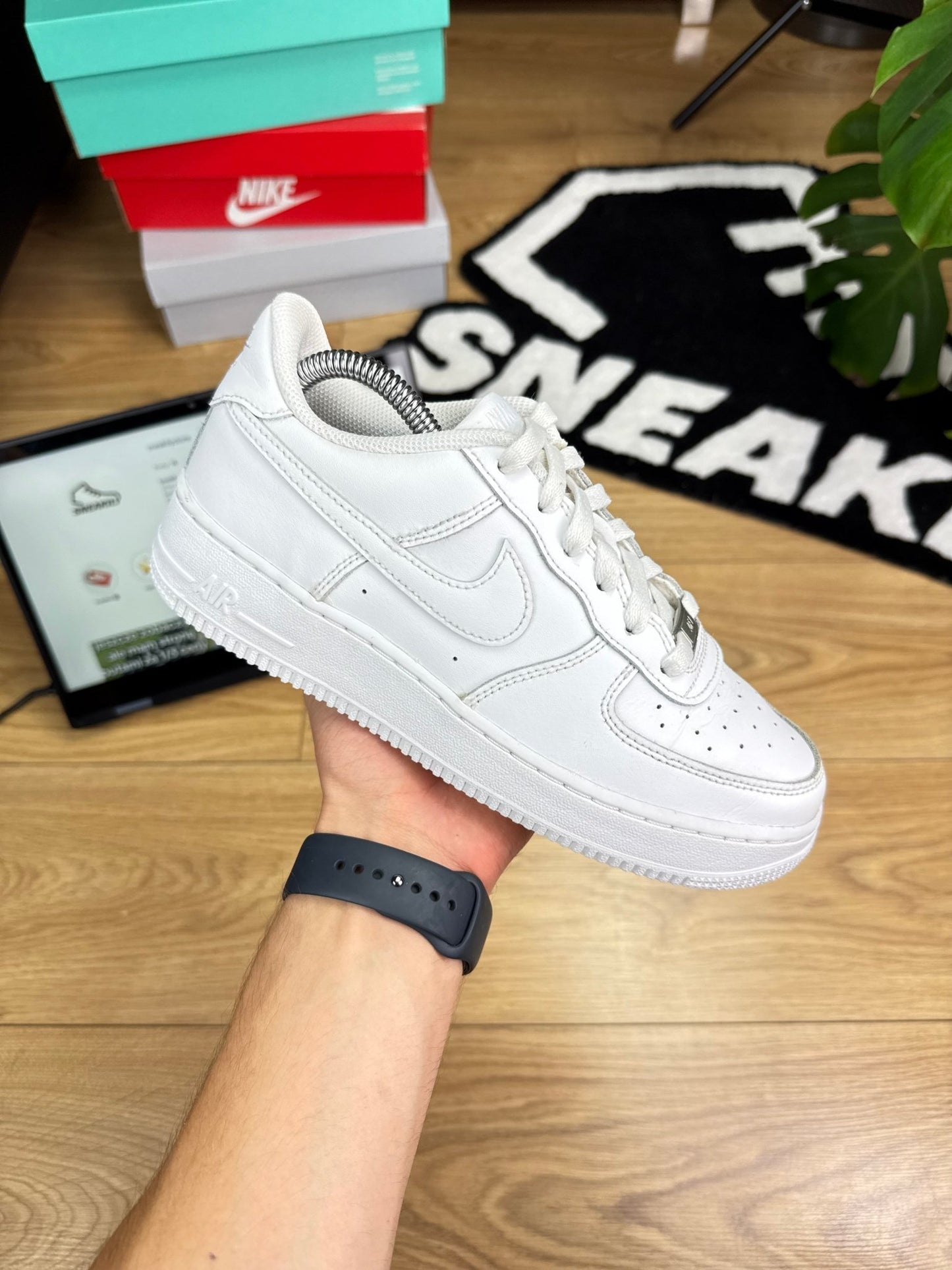 Nike Air Force 1 Low (38.5)