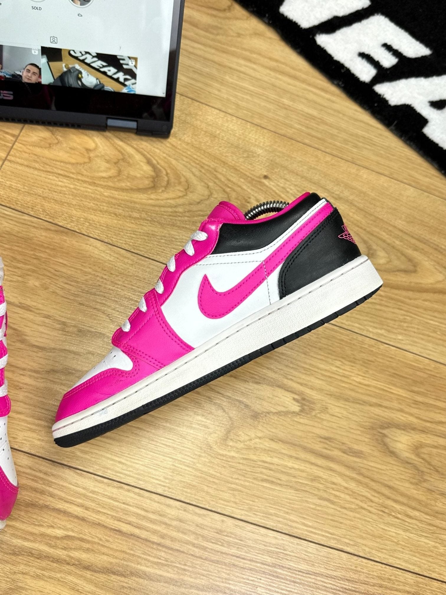 Jordan Air Jordan 1 Low Fierce Pink — buty sportowe męskie w bardzo dobrym stanie rozmiar 38.5, wewnętrzny panel prawego buta