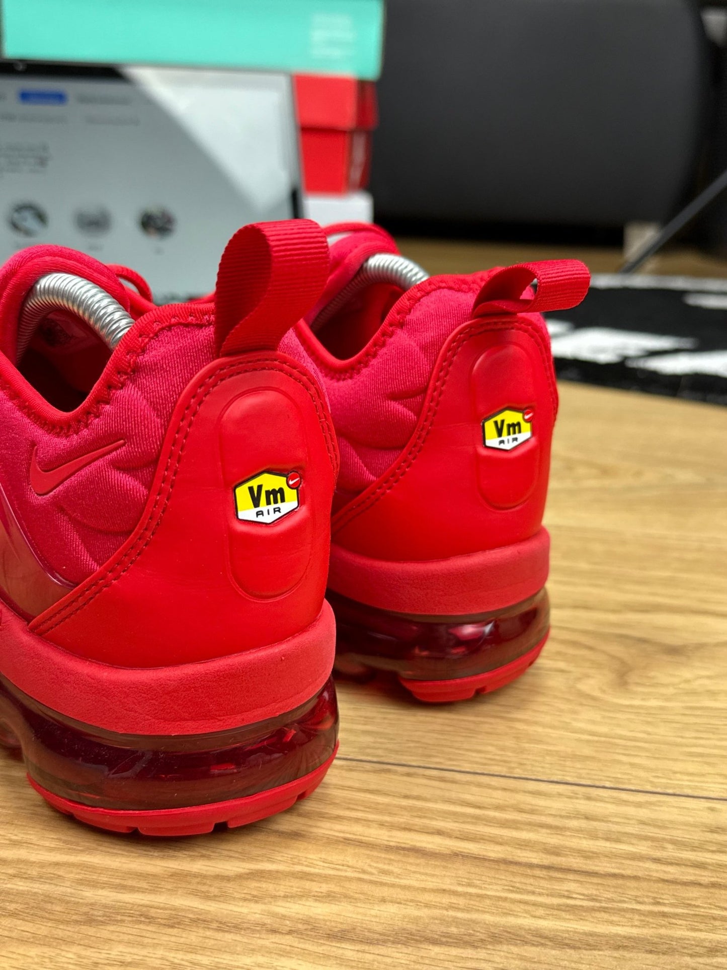 Nike Air Vapormax Plus (42.5)