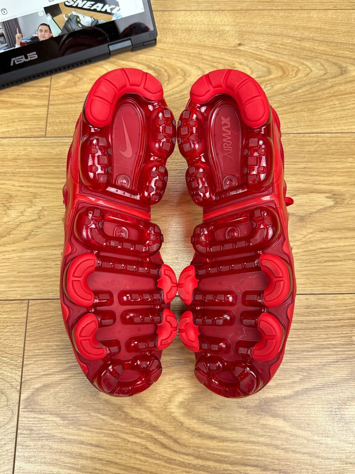 Nike Air Vapormax Plus (42.5)