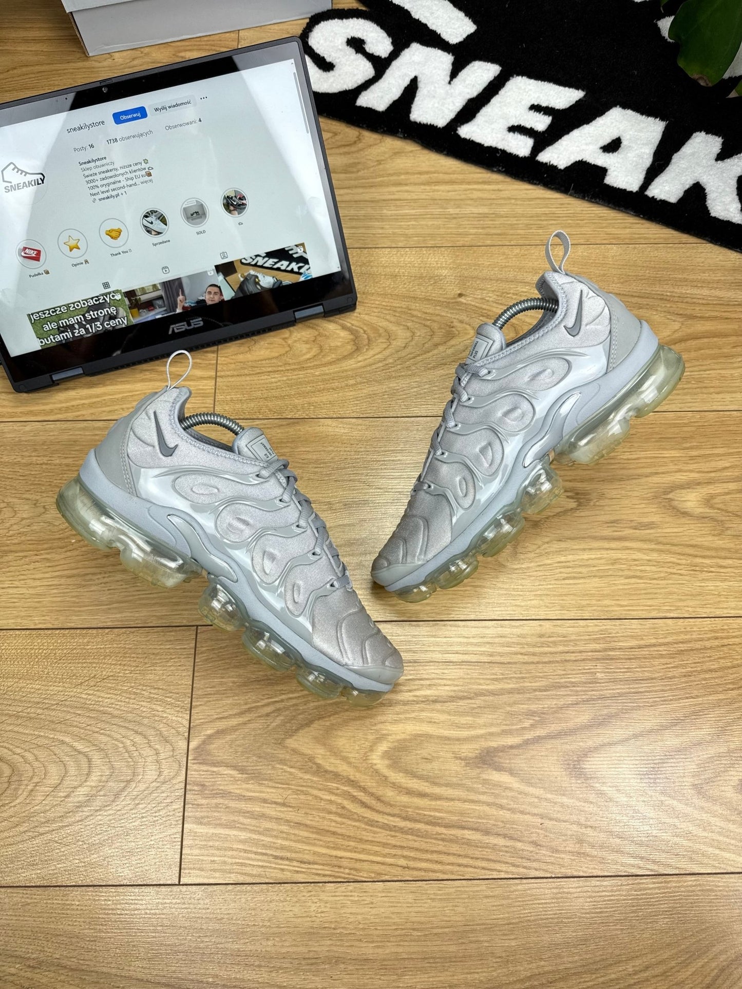 Nike Air Vapormax Plus (42)
