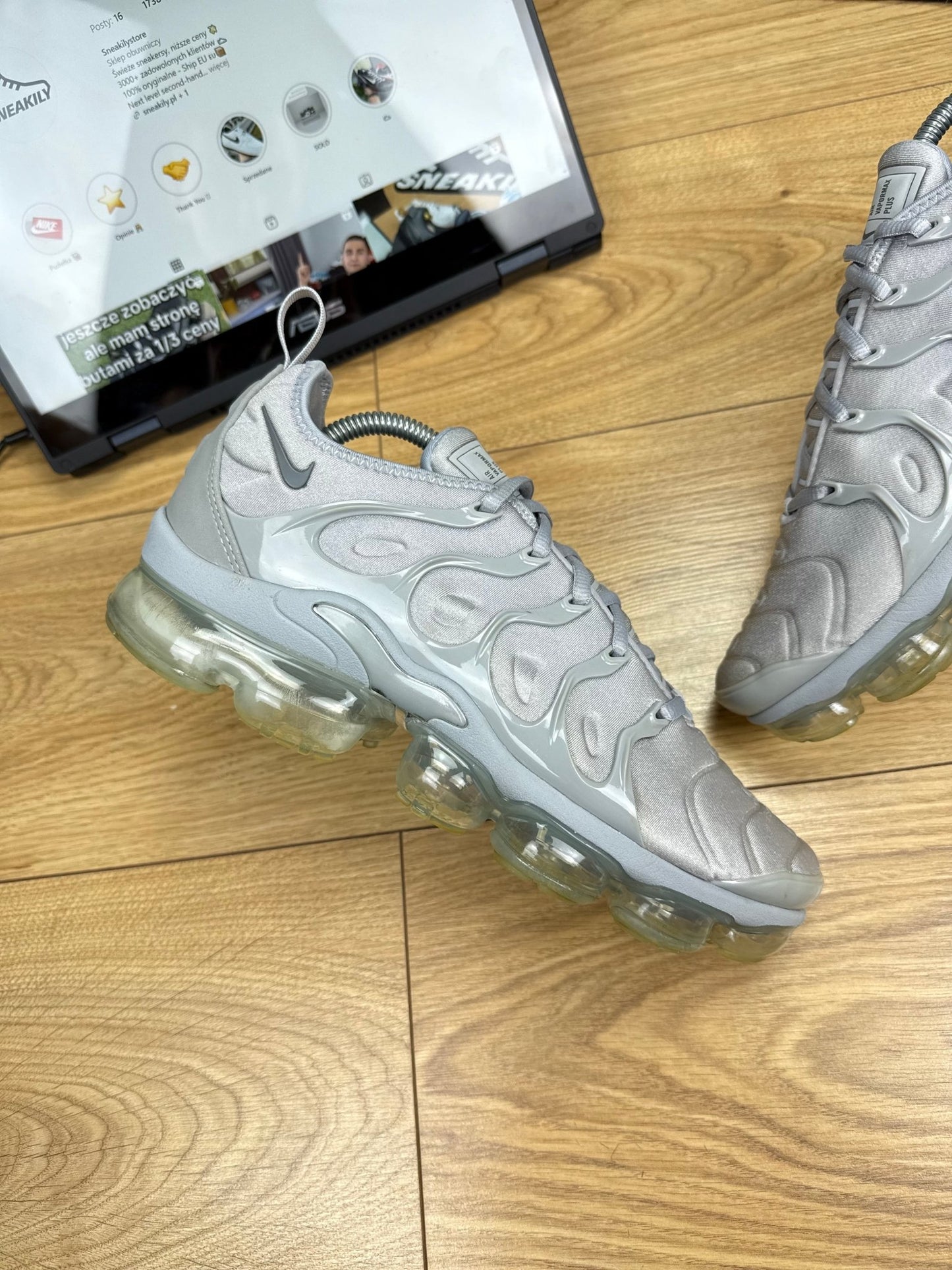 Nike Air Vapormax Plus (42)