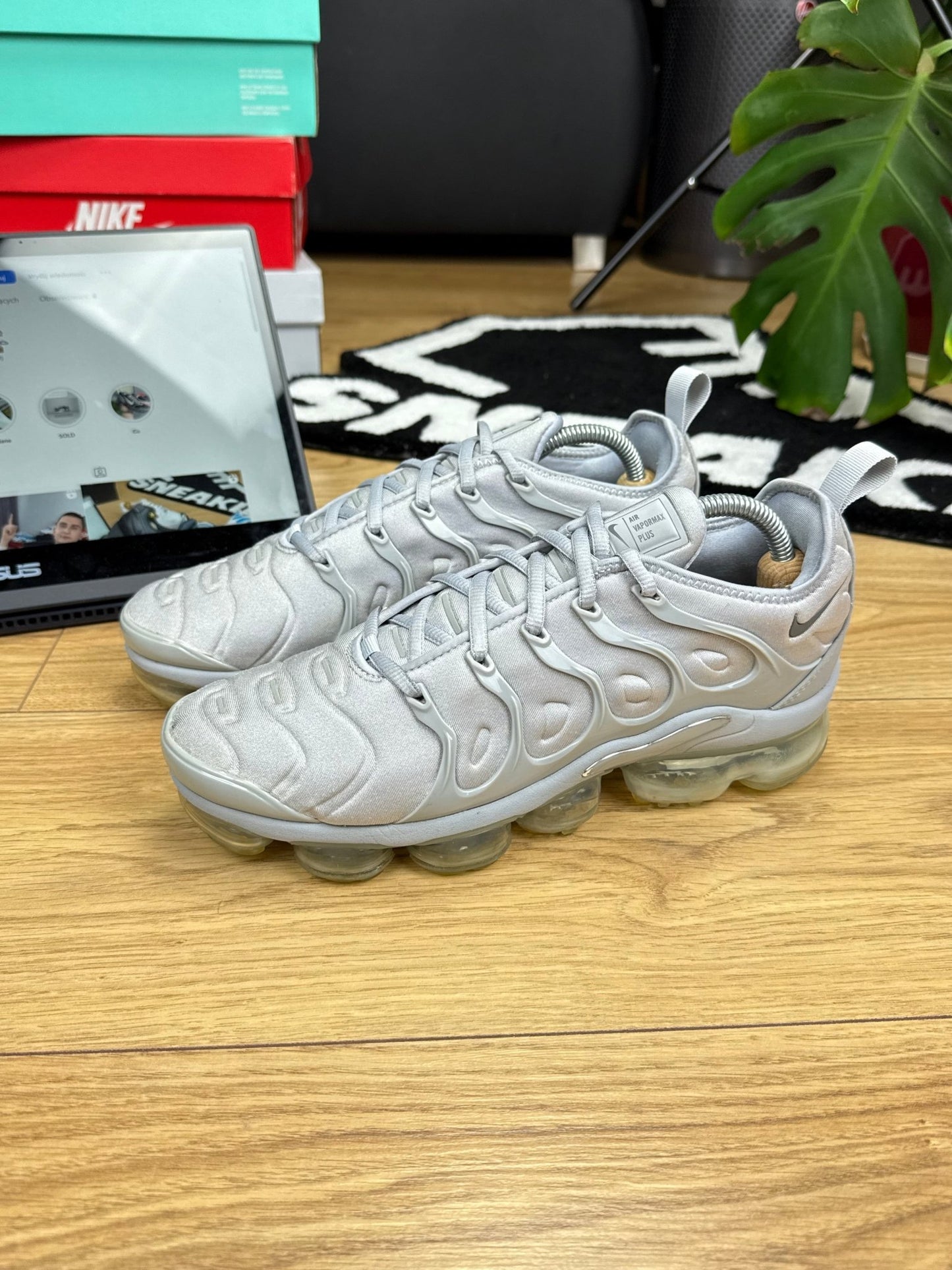 Nike Air Vapormax Plus (42)