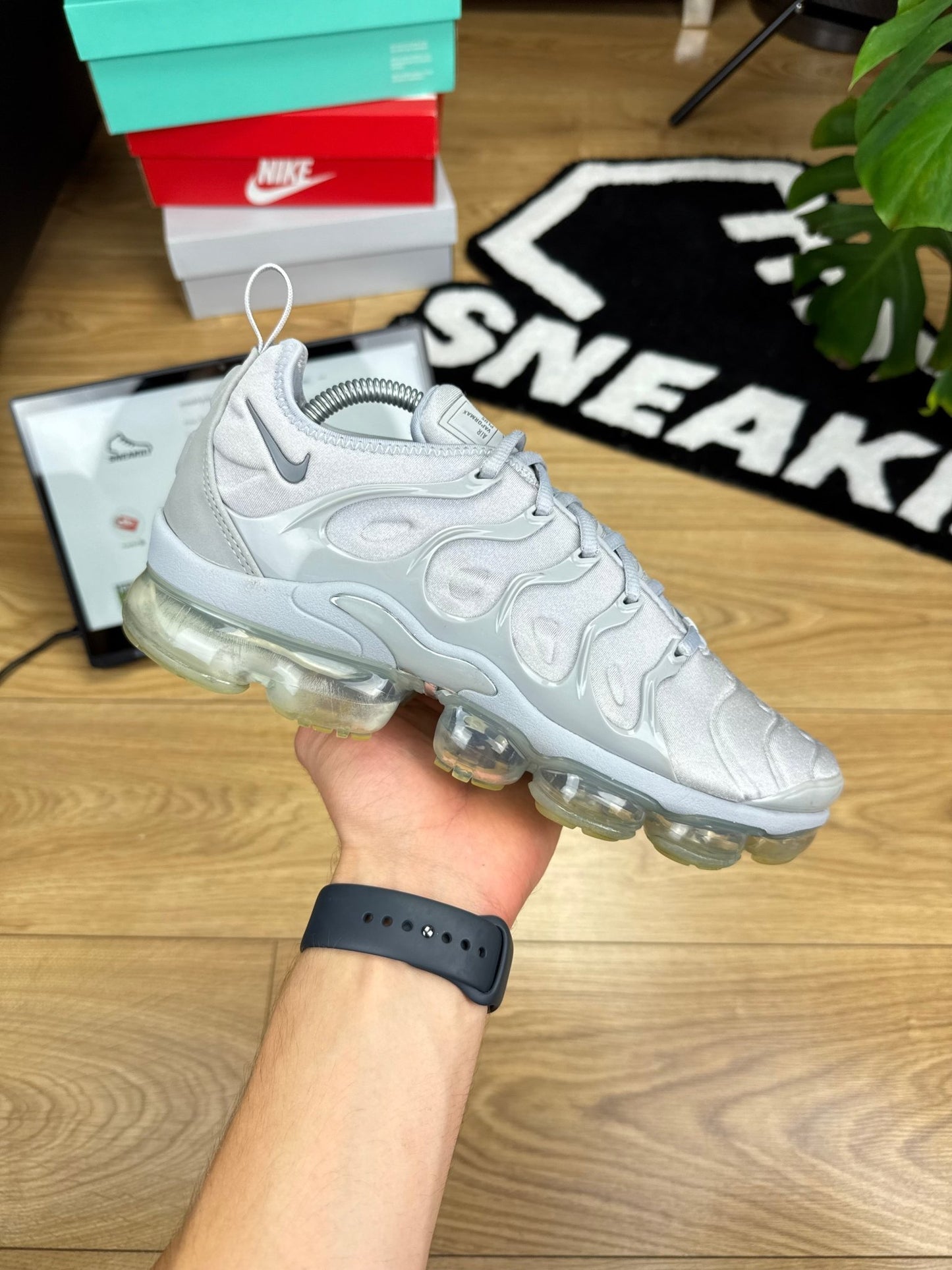 Nike Air Vapormax Plus (42)