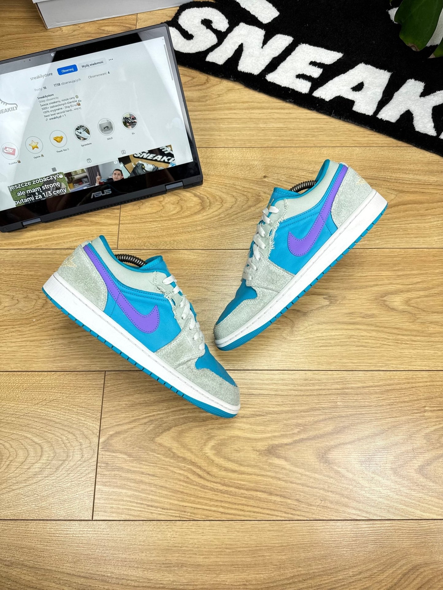 Nike Air Jordan 1 Low (42.5)