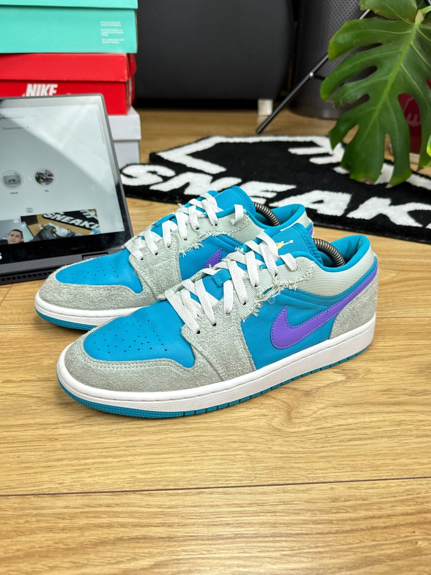 Nike Air Jordan 1 Low (42.5)