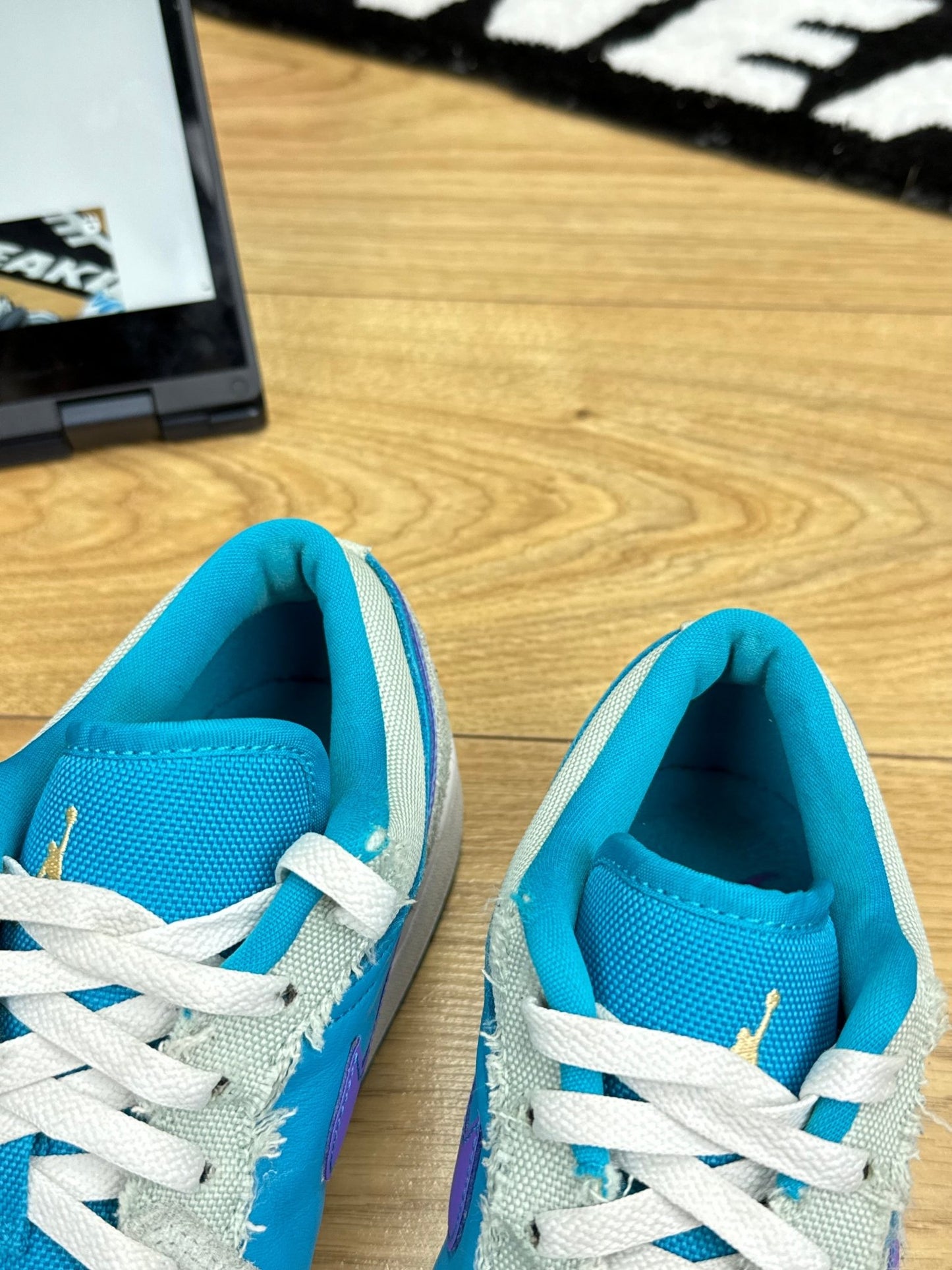 Nike Air Jordan 1 Low (42.5)