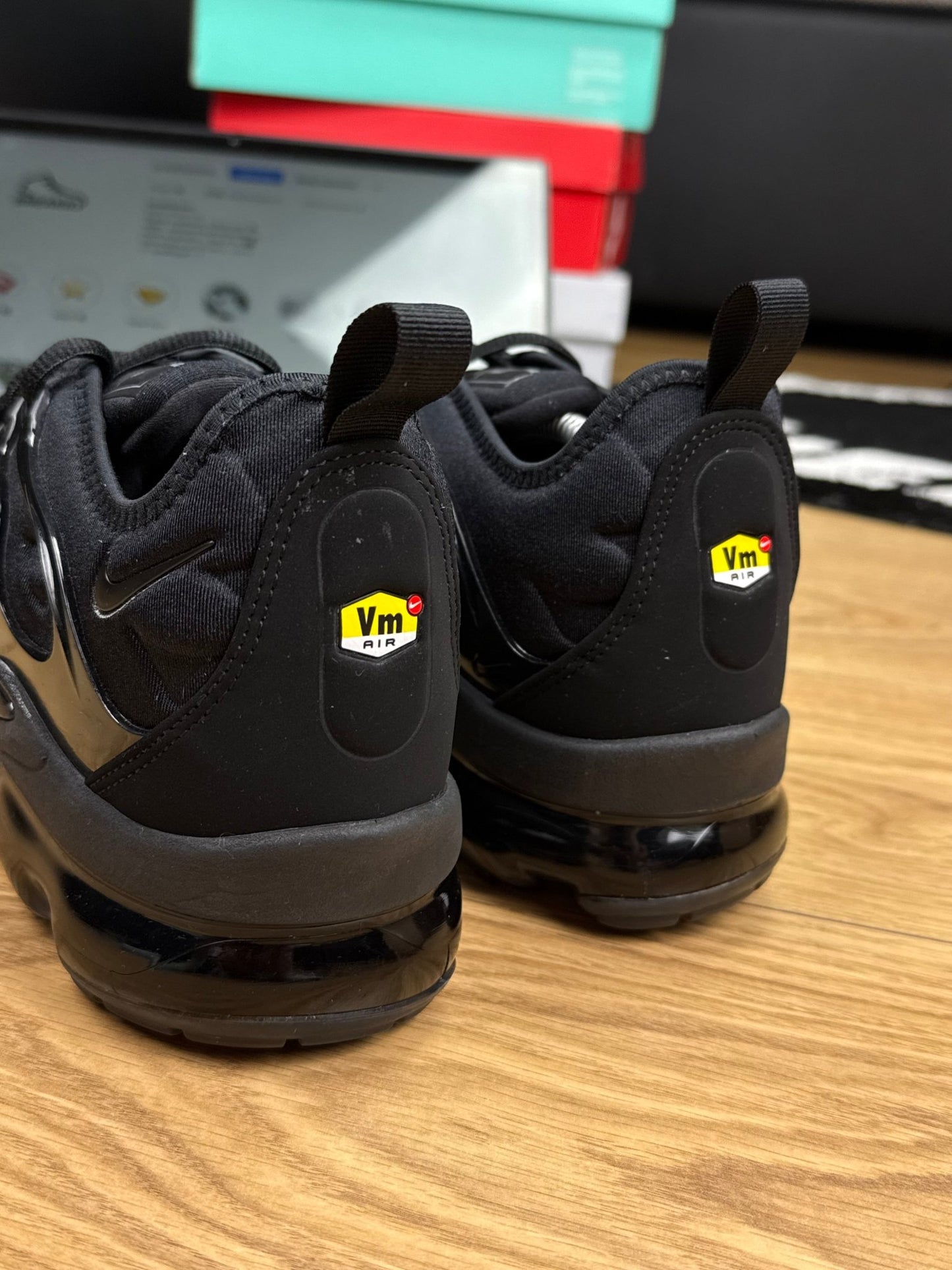 Nike Air Vapormax Plus (45.5)