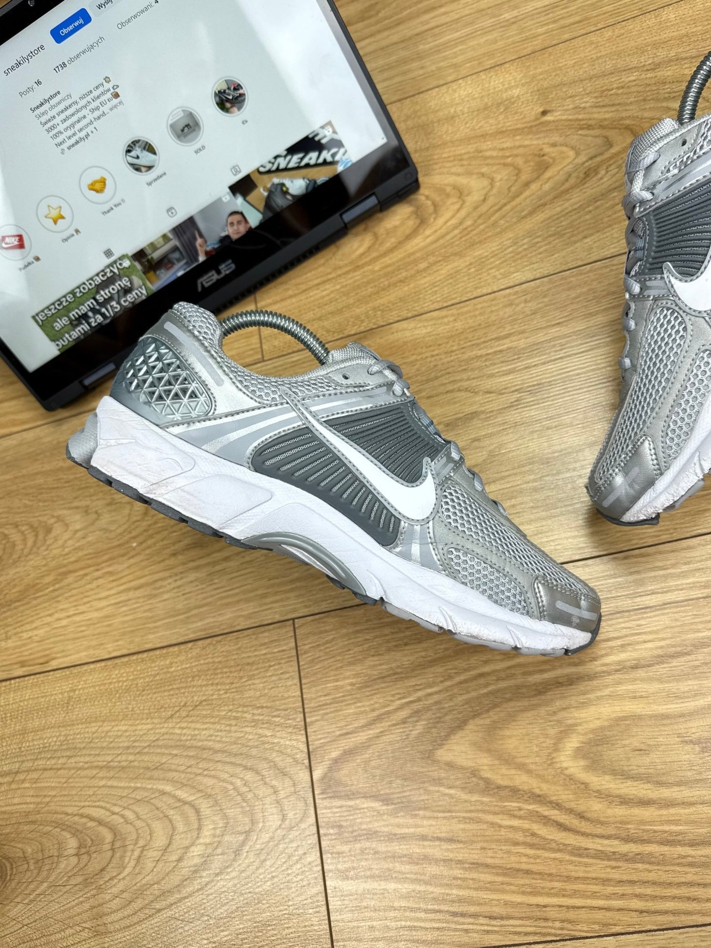Nike Zoom Vomero 5 (42)