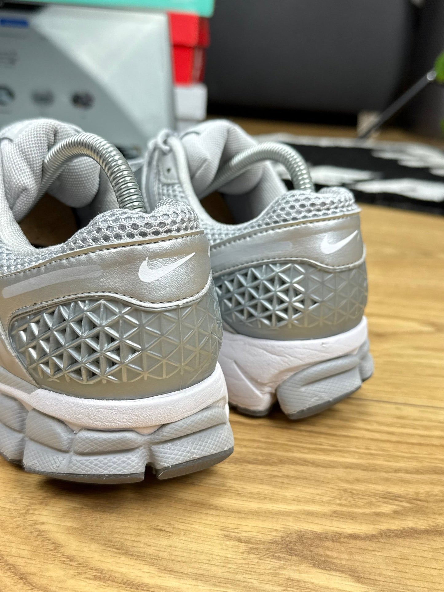 Nike Zoom Vomero 5 (42)